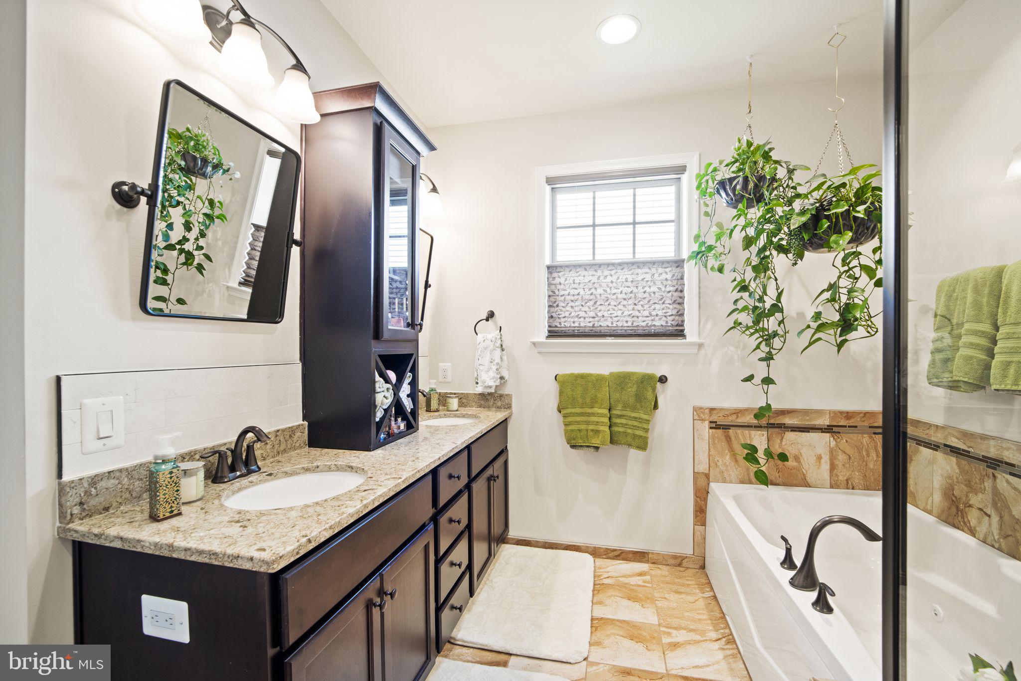 BRENTWOOD SPRINGS - Residential