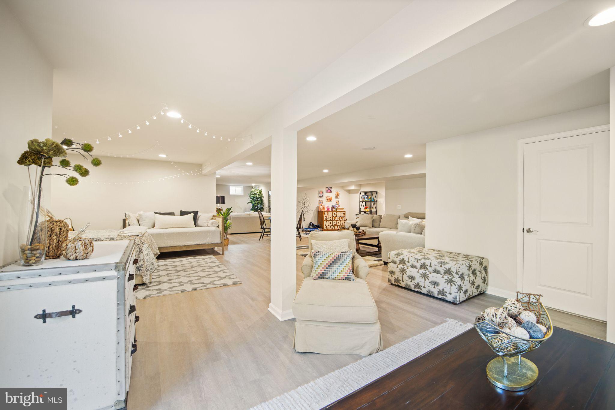 BRENTWOOD SPRINGS - Residential