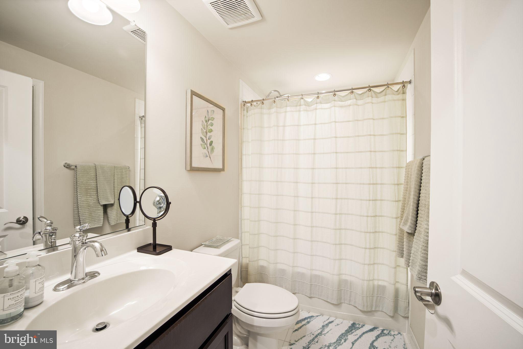 BRENTWOOD SPRINGS - Residential