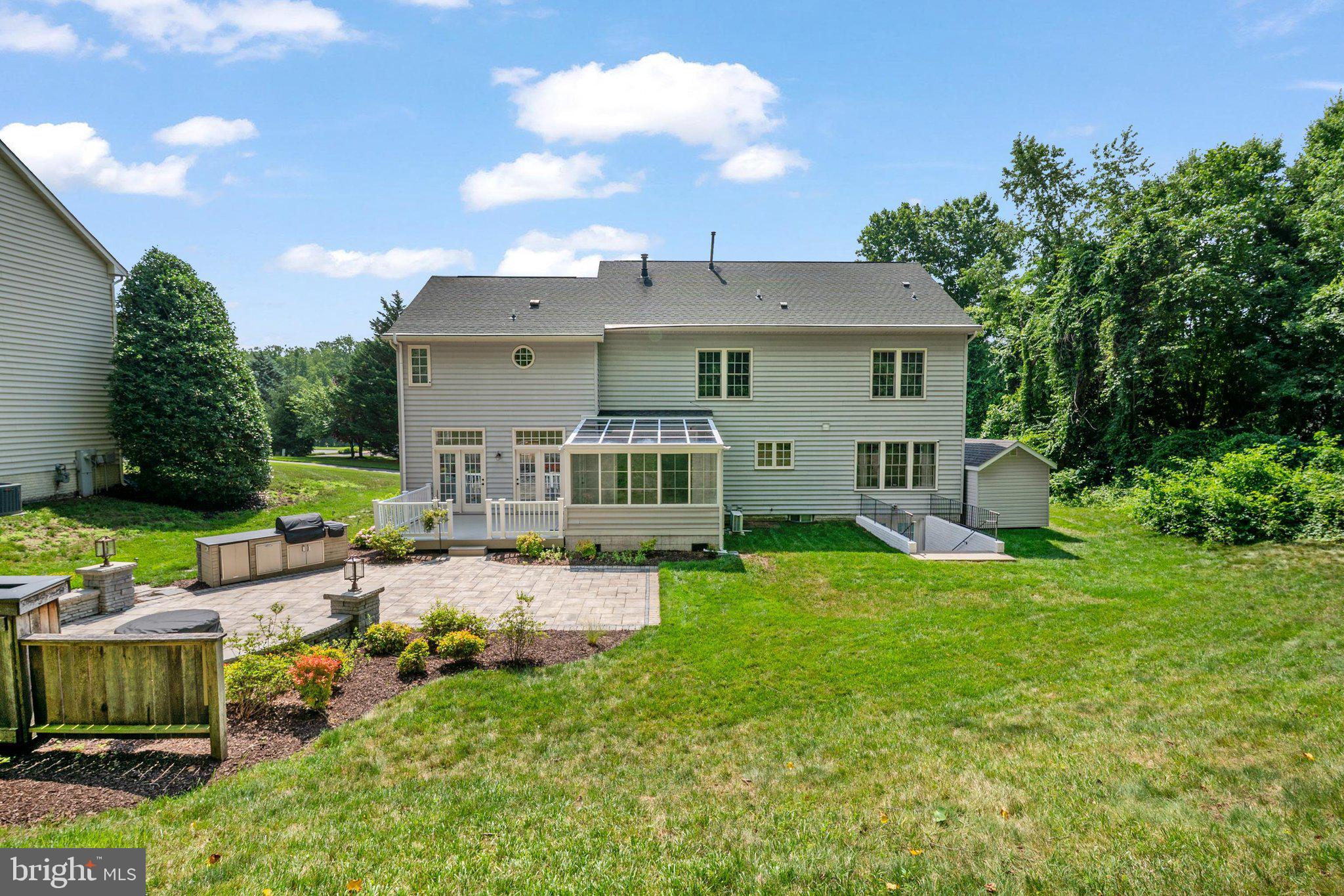 SOUTH RIVER COLONY - Residential