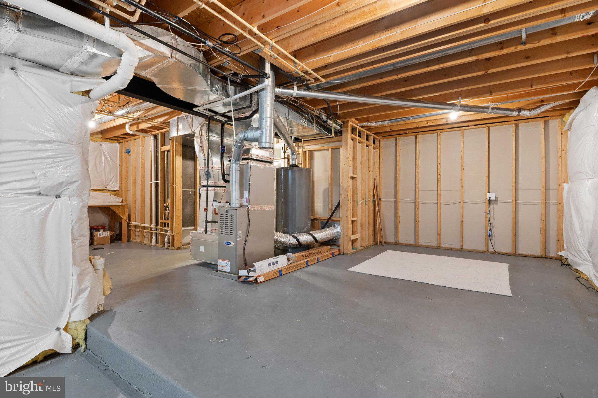 SOUTH RIVER COLONY - Residential