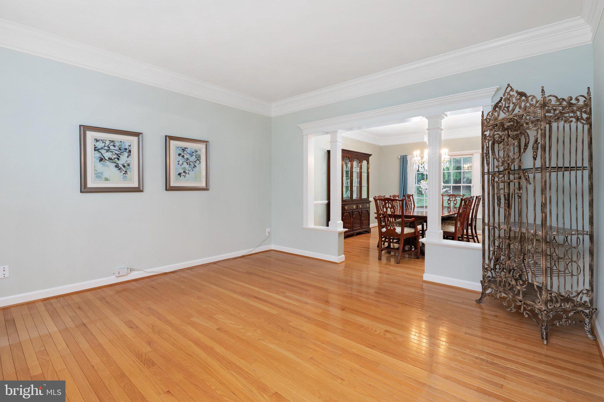 SOUTH RIVER COLONY - Residential