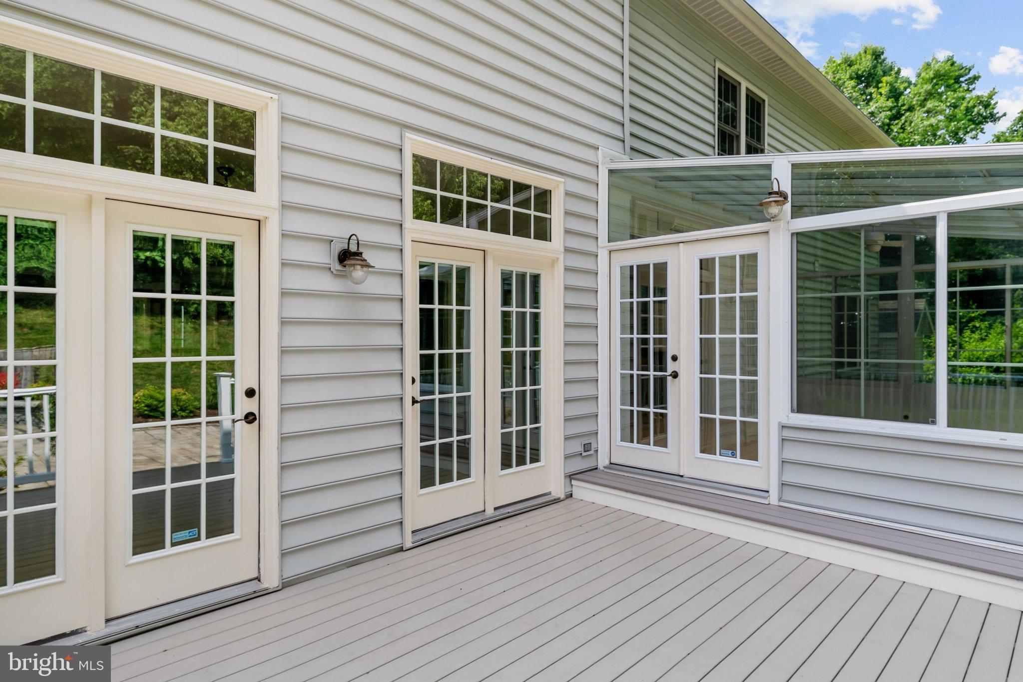 SOUTH RIVER COLONY - Residential