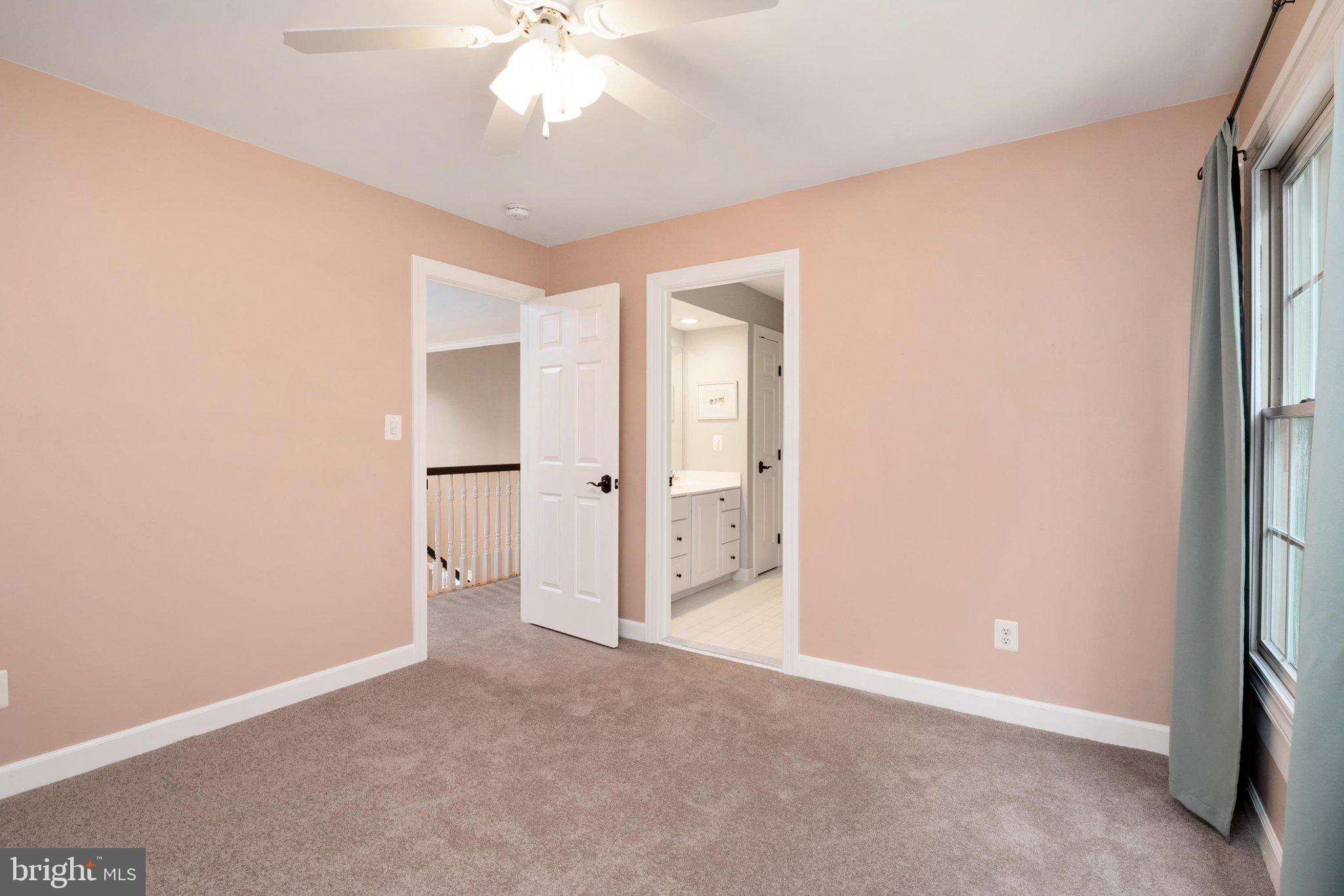 SOUTH RIVER COLONY - Residential