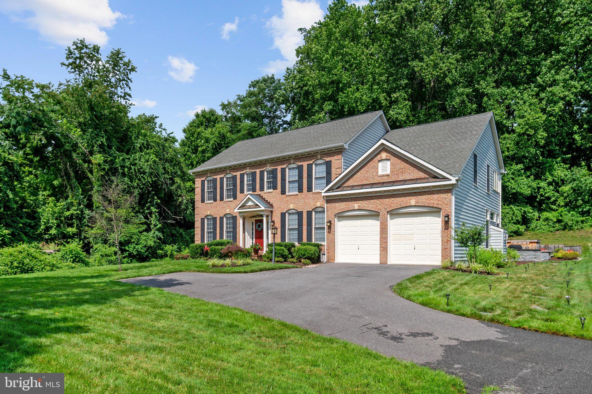SOUTH RIVER COLONY - Residential