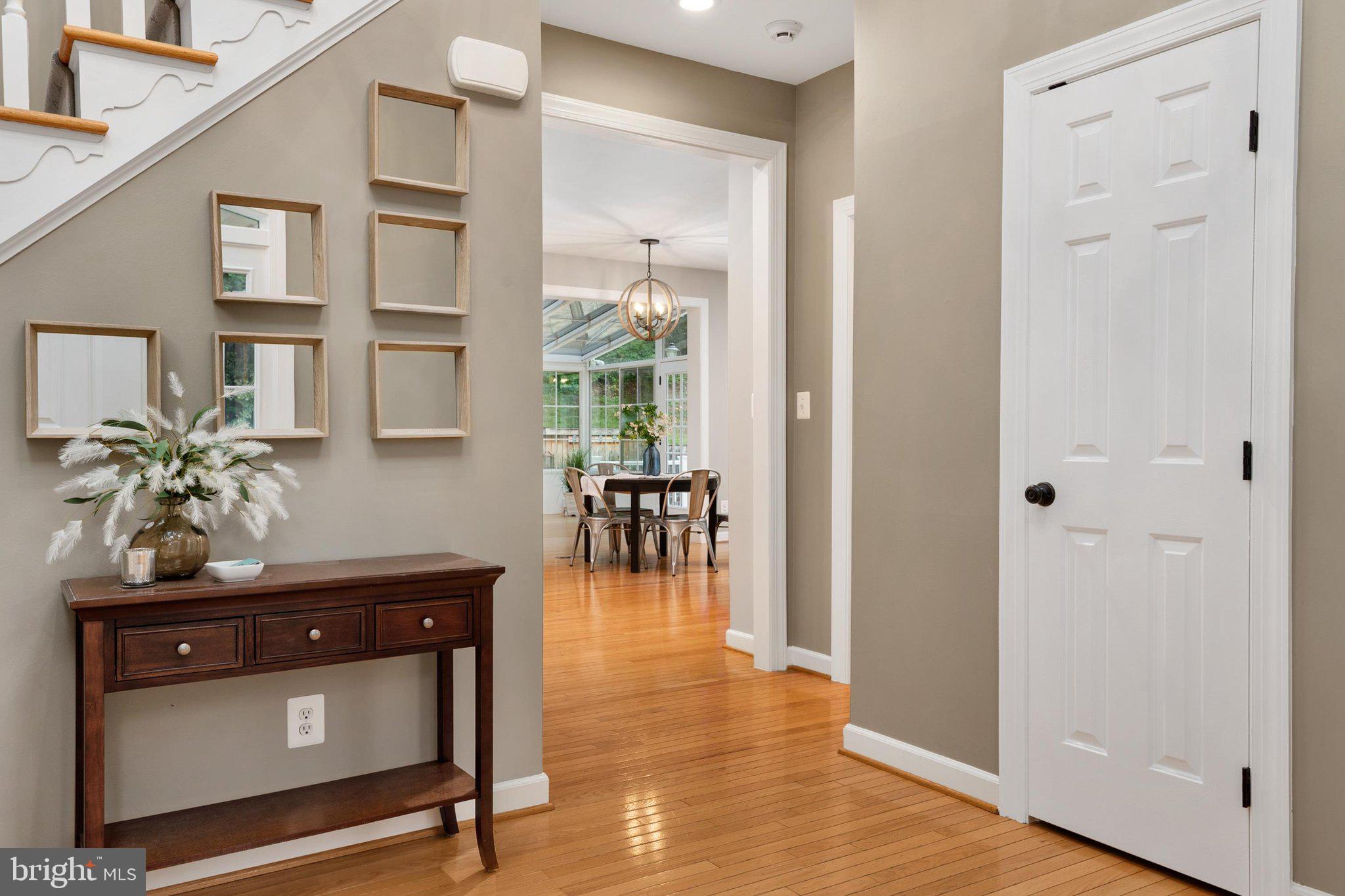 SOUTH RIVER COLONY - Residential