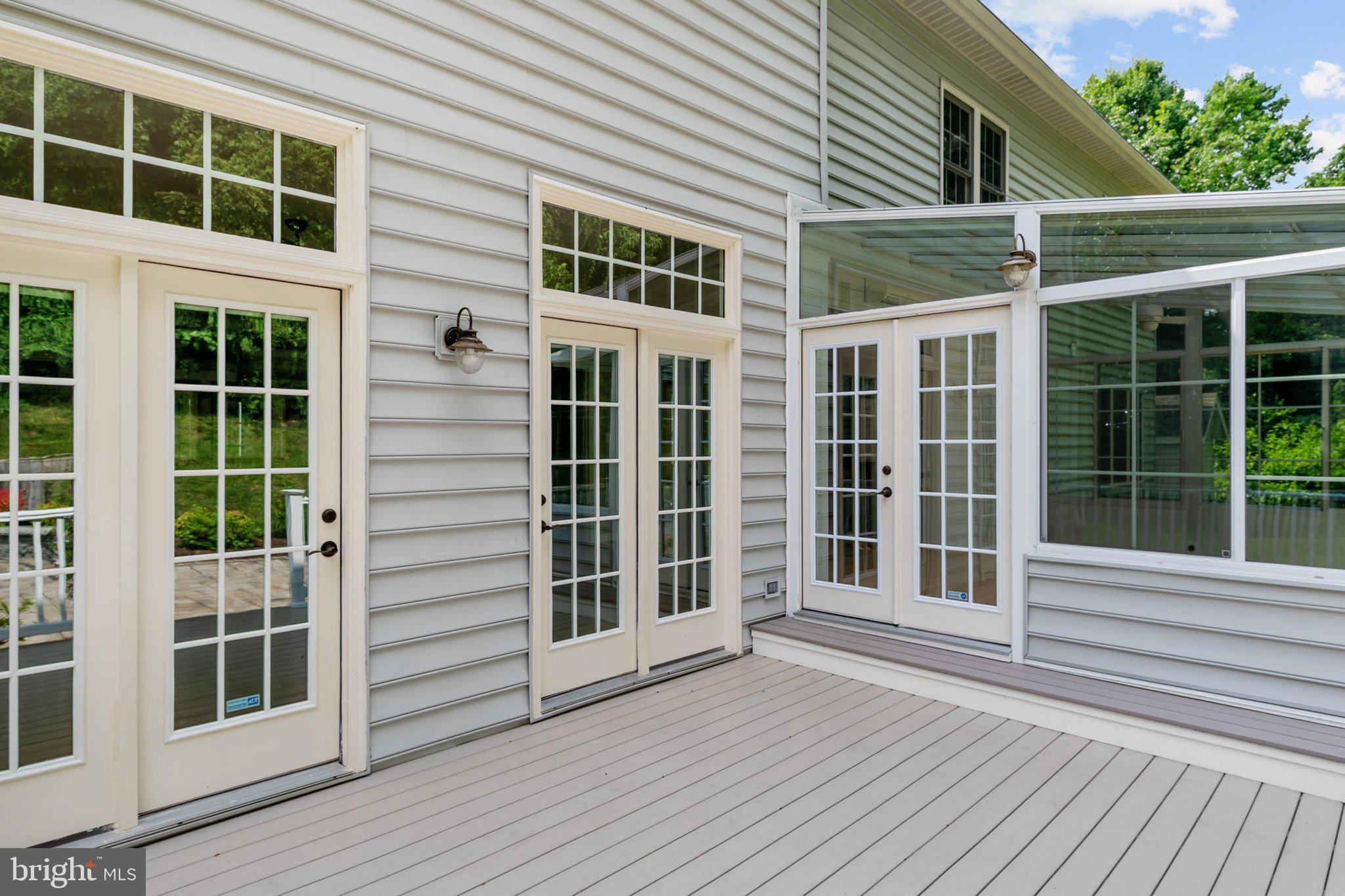 SOUTH RIVER COLONY - Residential