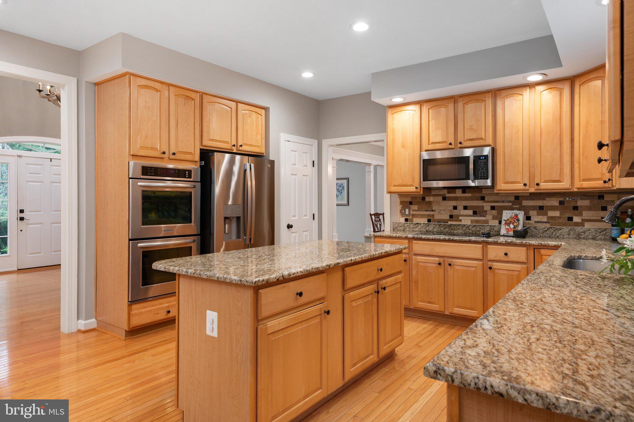 SOUTH RIVER COLONY - Residential