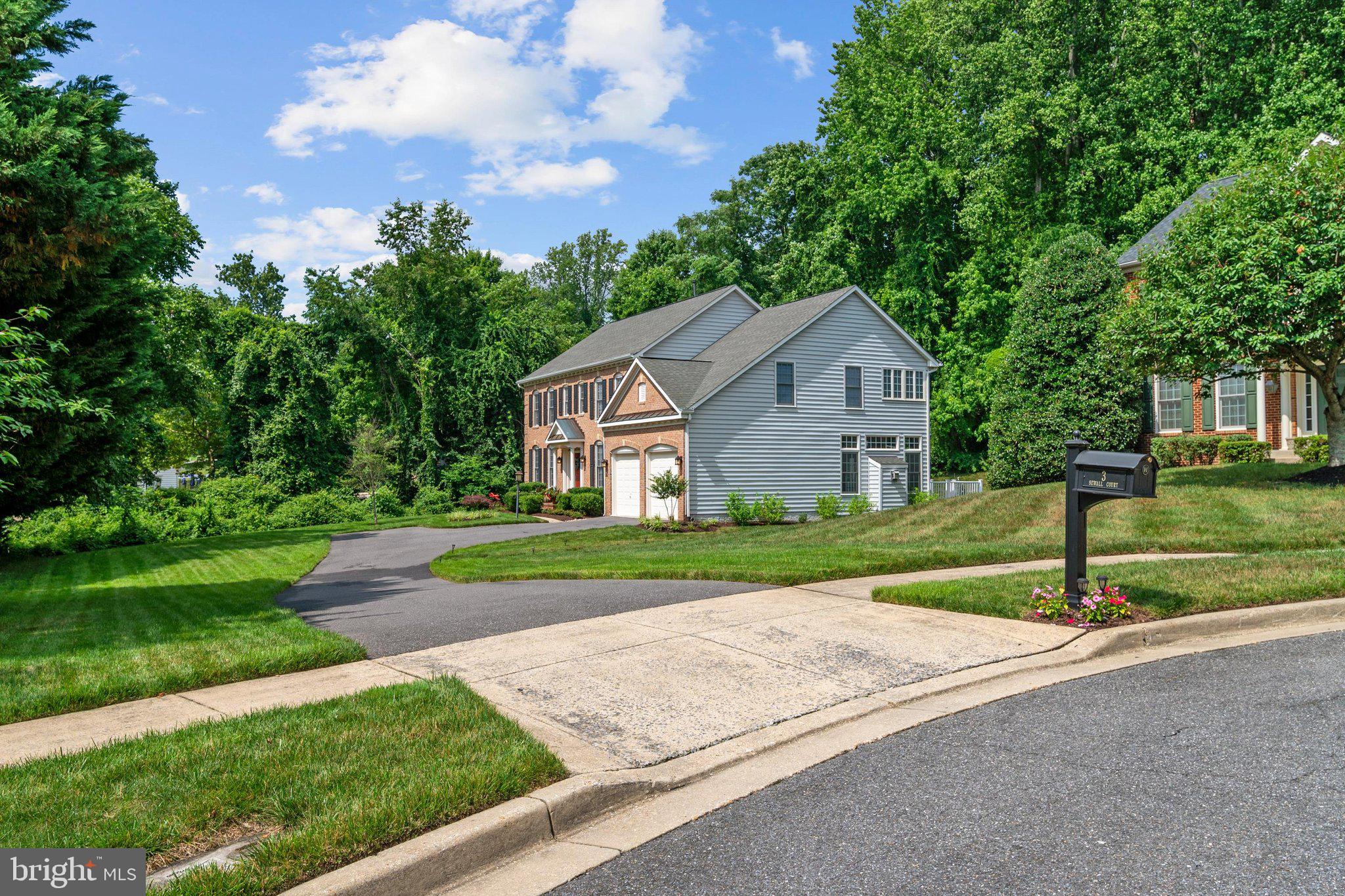 SOUTH RIVER COLONY - Residential