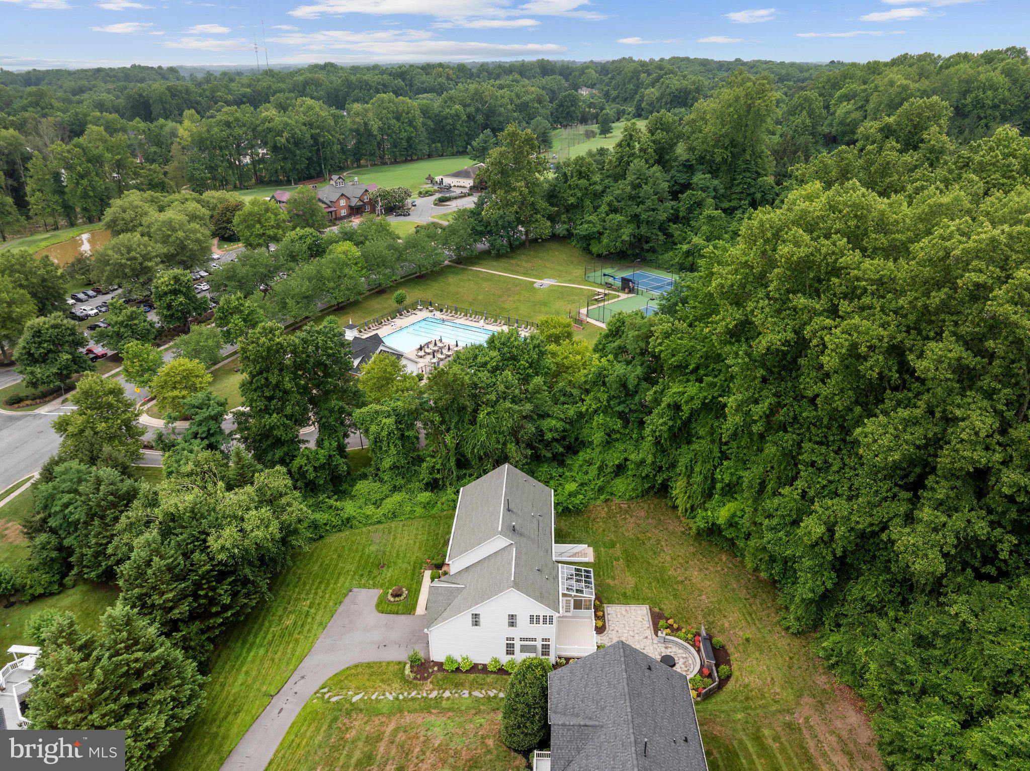 SOUTH RIVER COLONY - Residential