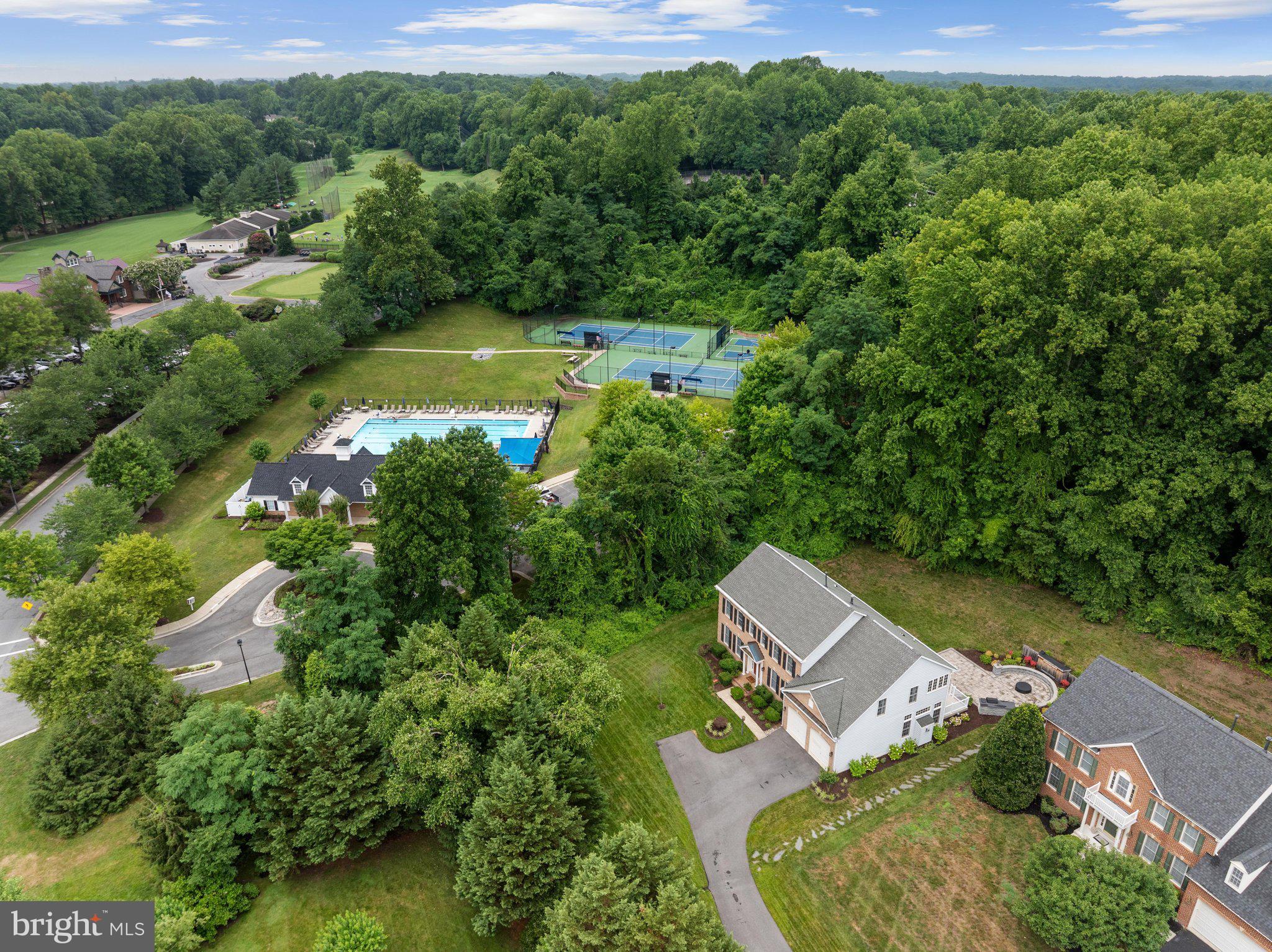 SOUTH RIVER COLONY - Residential