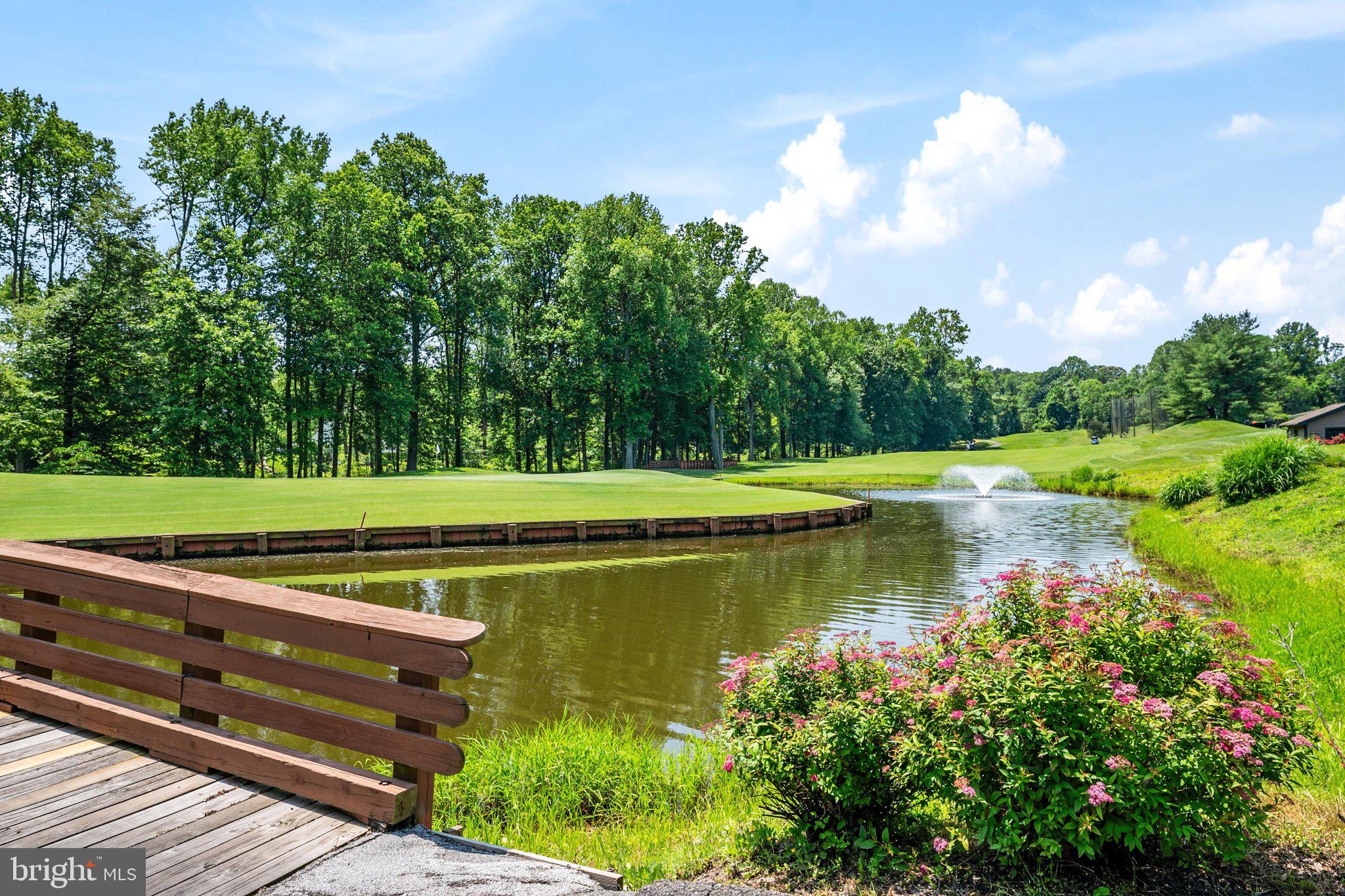 SOUTH RIVER COLONY - Residential