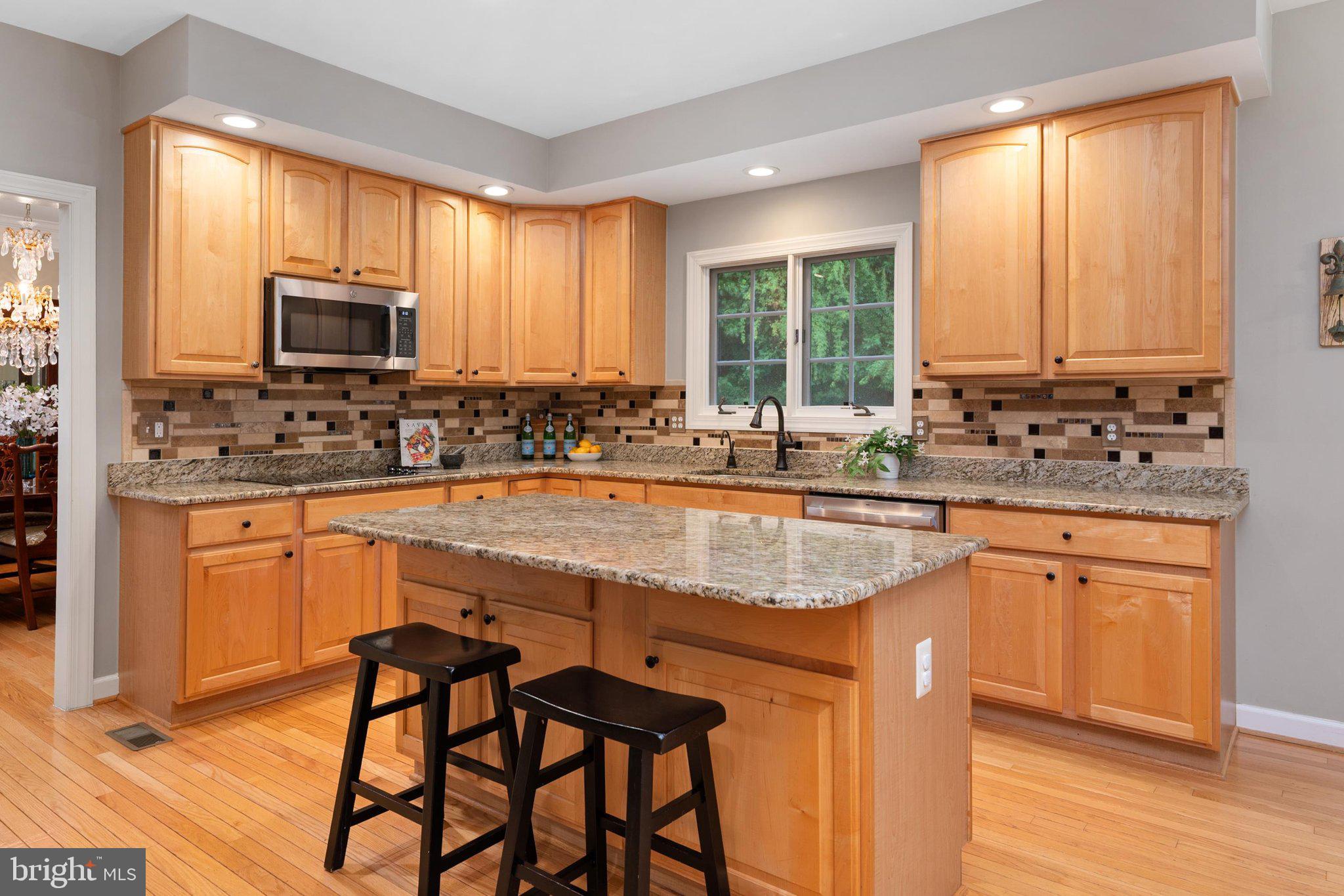 SOUTH RIVER COLONY - Residential