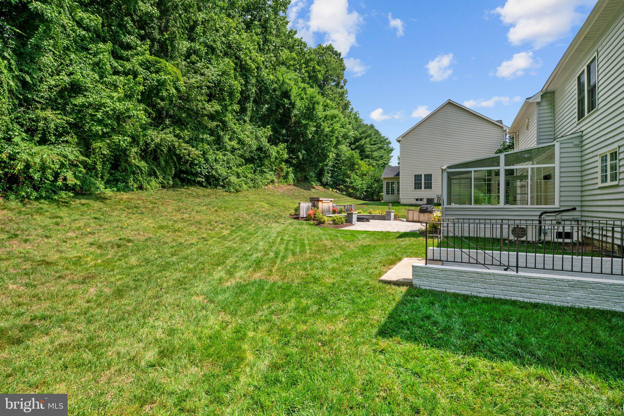 SOUTH RIVER COLONY - Residential