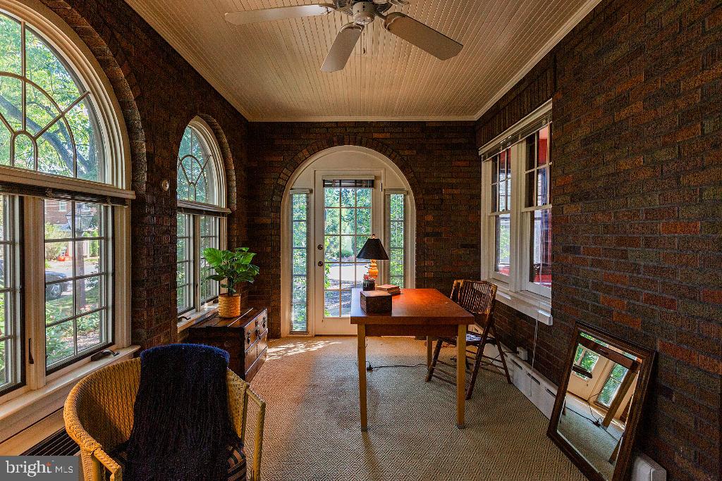 GRANDVIEW HEIGHTS - Residential