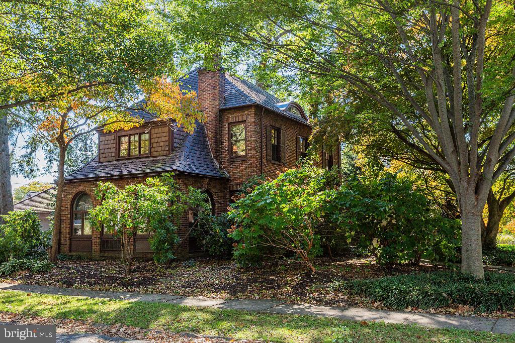 GRANDVIEW HEIGHTS - Residential
