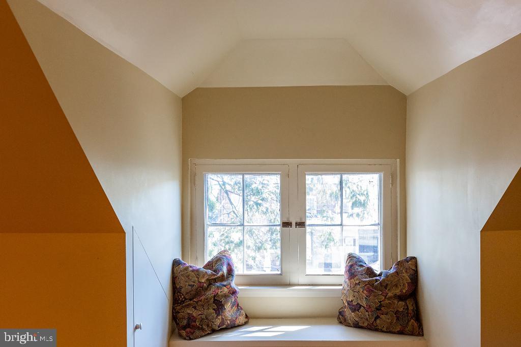 GRANDVIEW HEIGHTS - Residential
