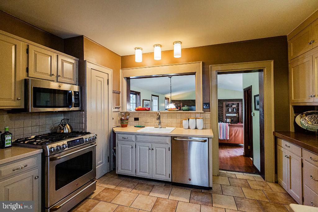 GRANDVIEW HEIGHTS - Residential
