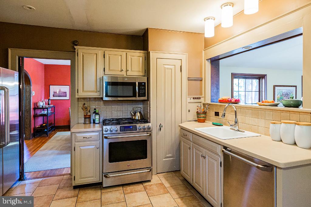 GRANDVIEW HEIGHTS - Residential