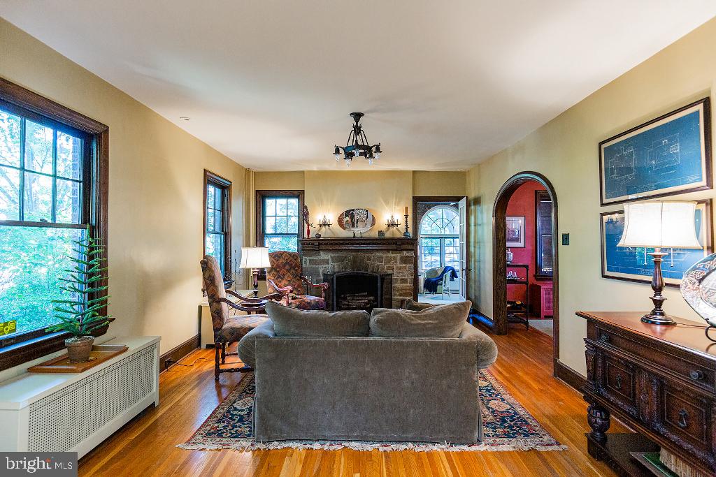 GRANDVIEW HEIGHTS - Residential