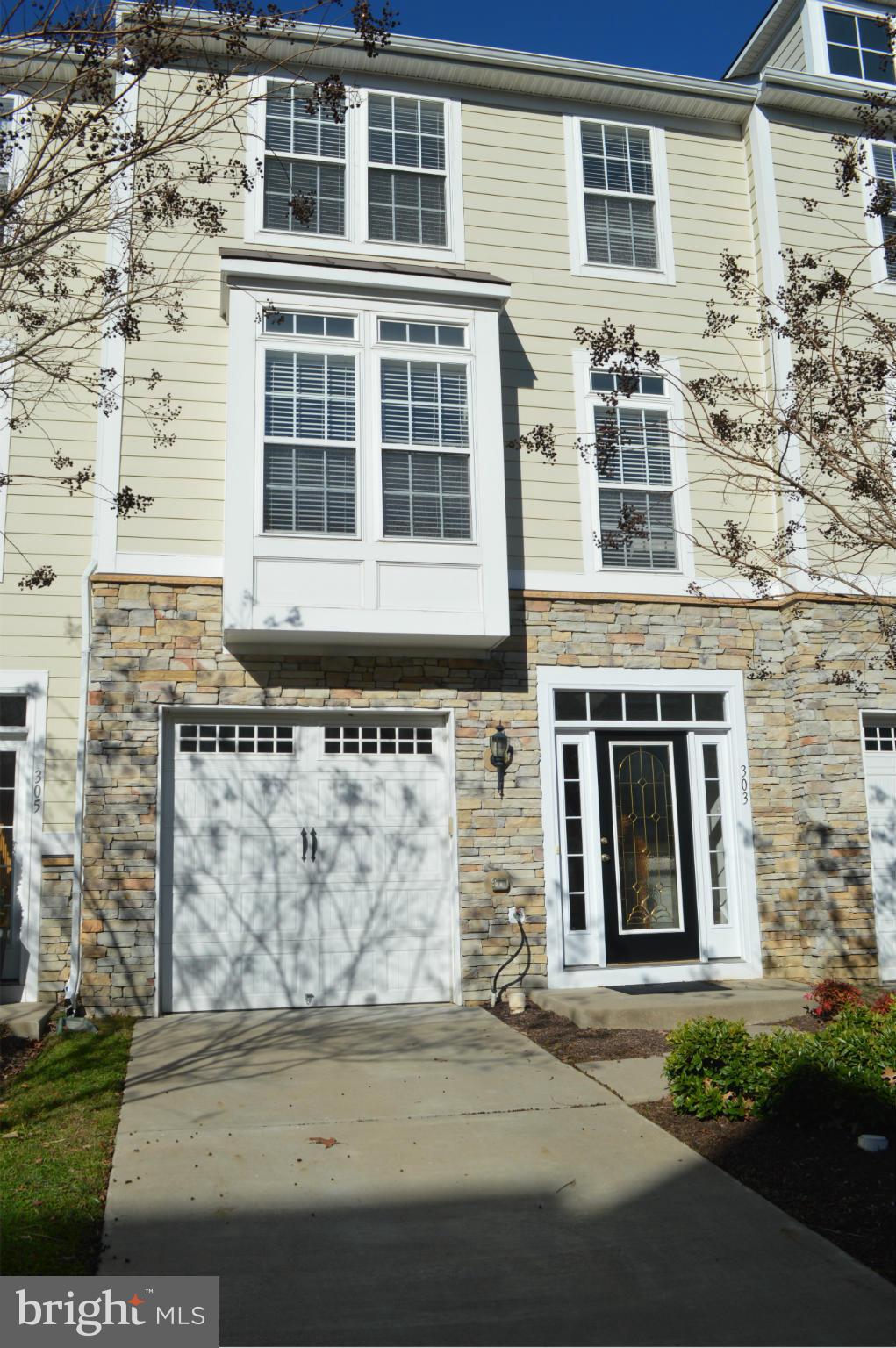 MONROE POINT - Residential Lease