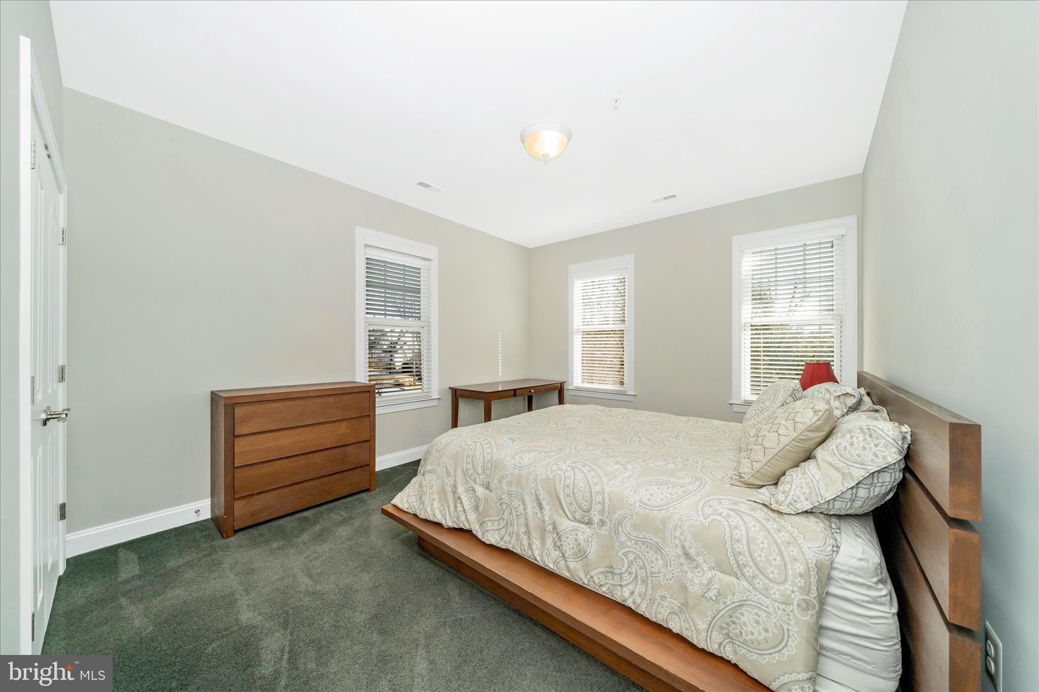 LONE OAK - Residential