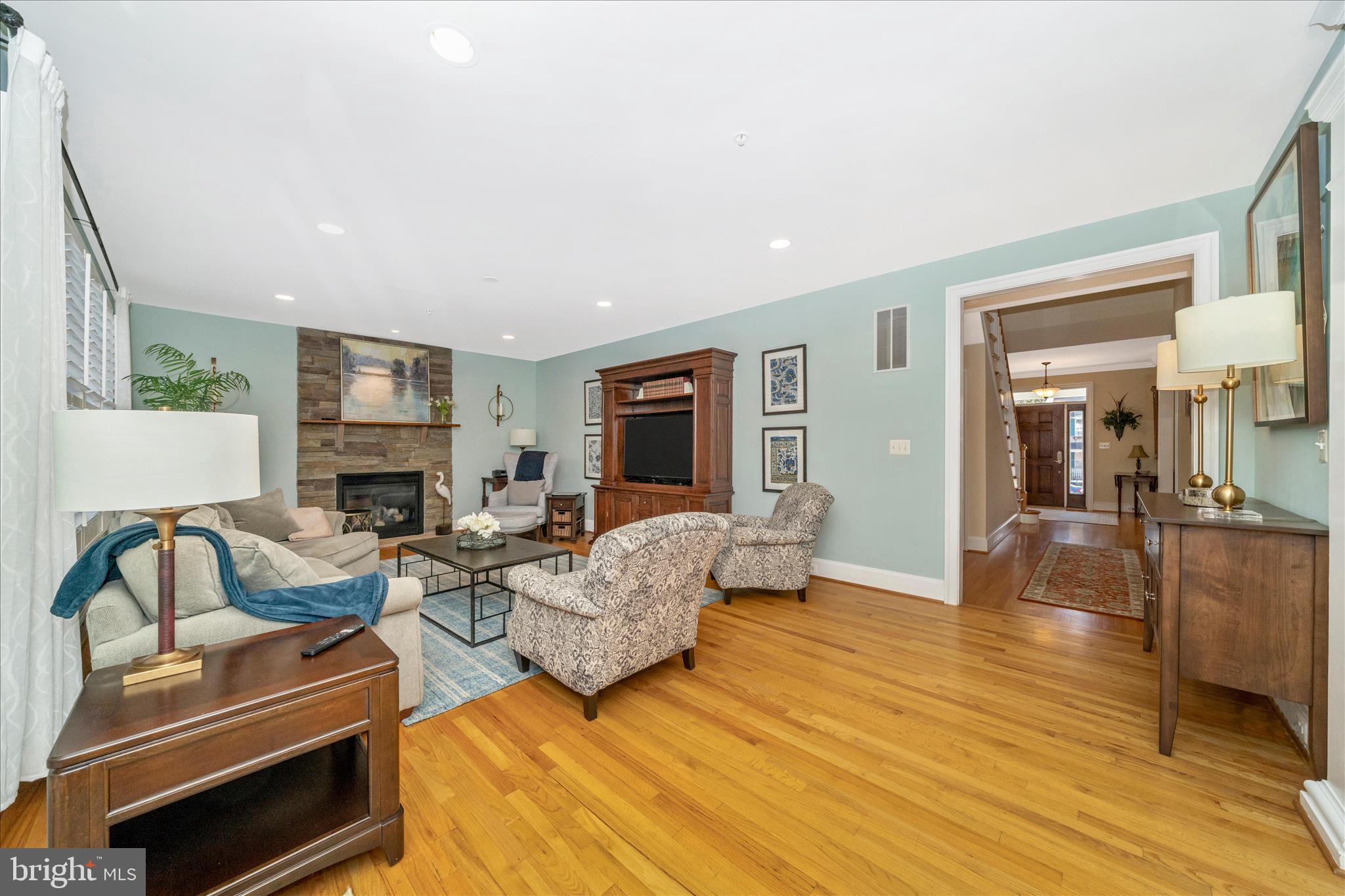 LONE OAK - Residential