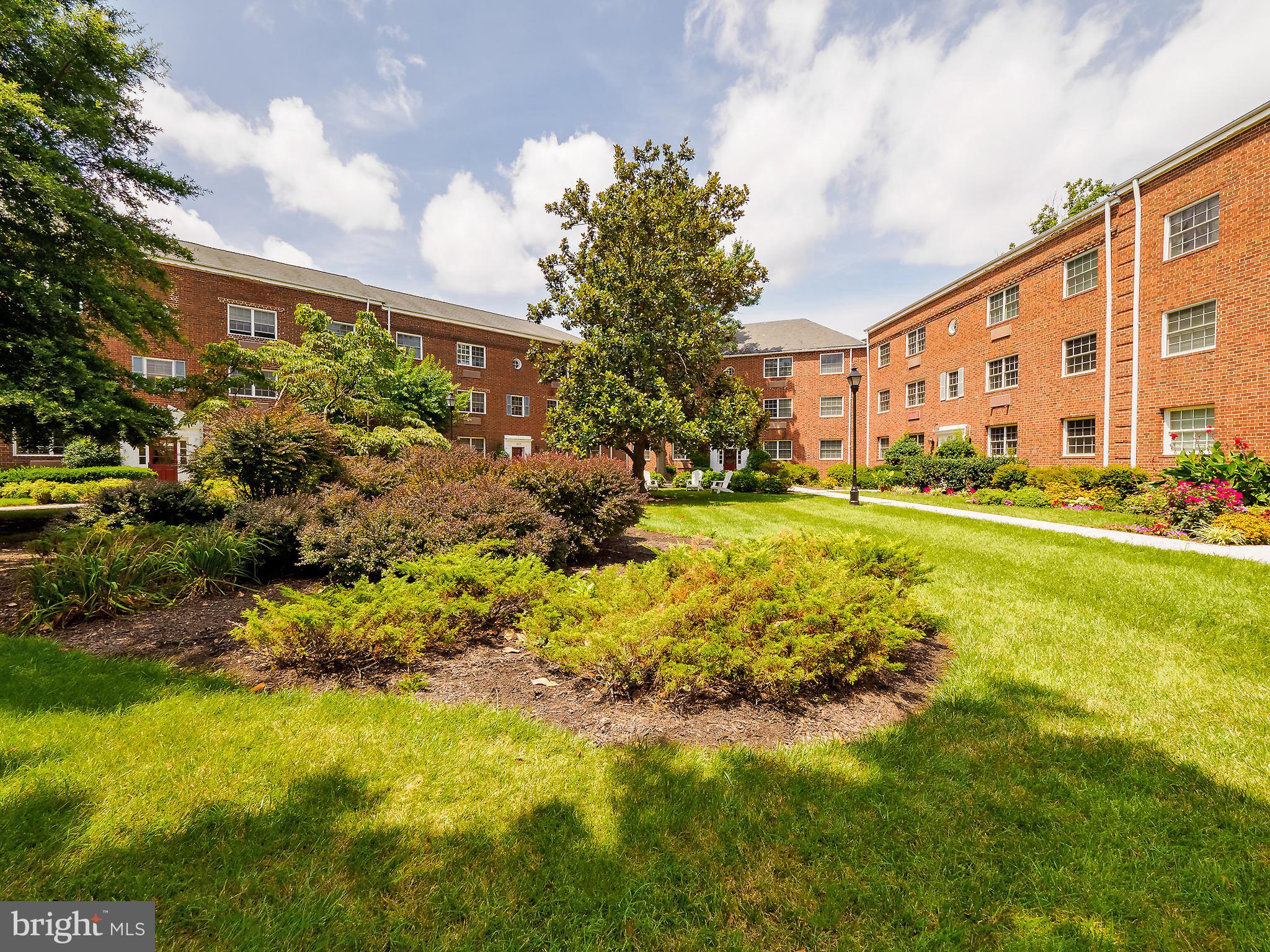 POTOWMACK CROSSING - Residential