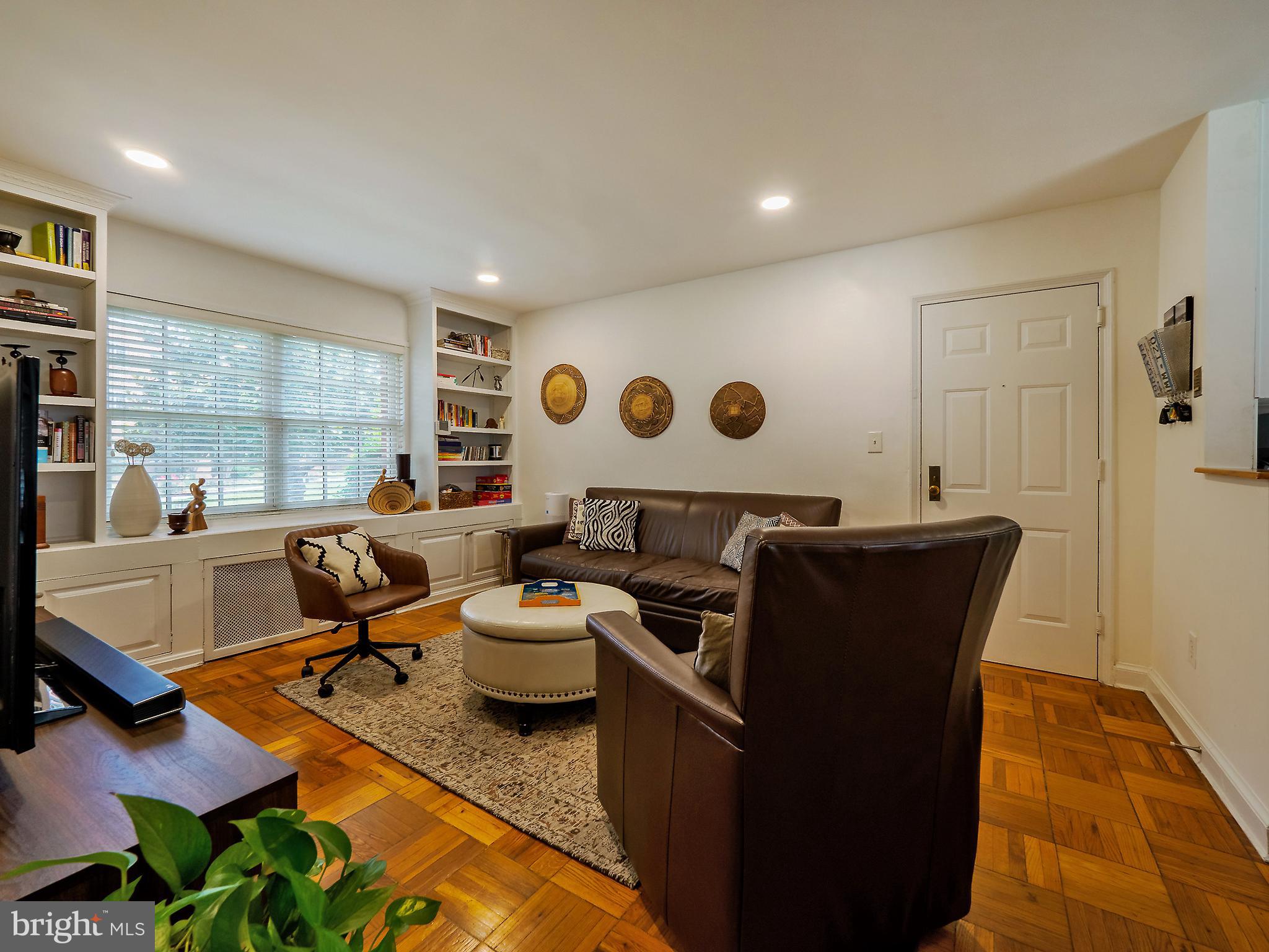 POTOWMACK CROSSING - Residential