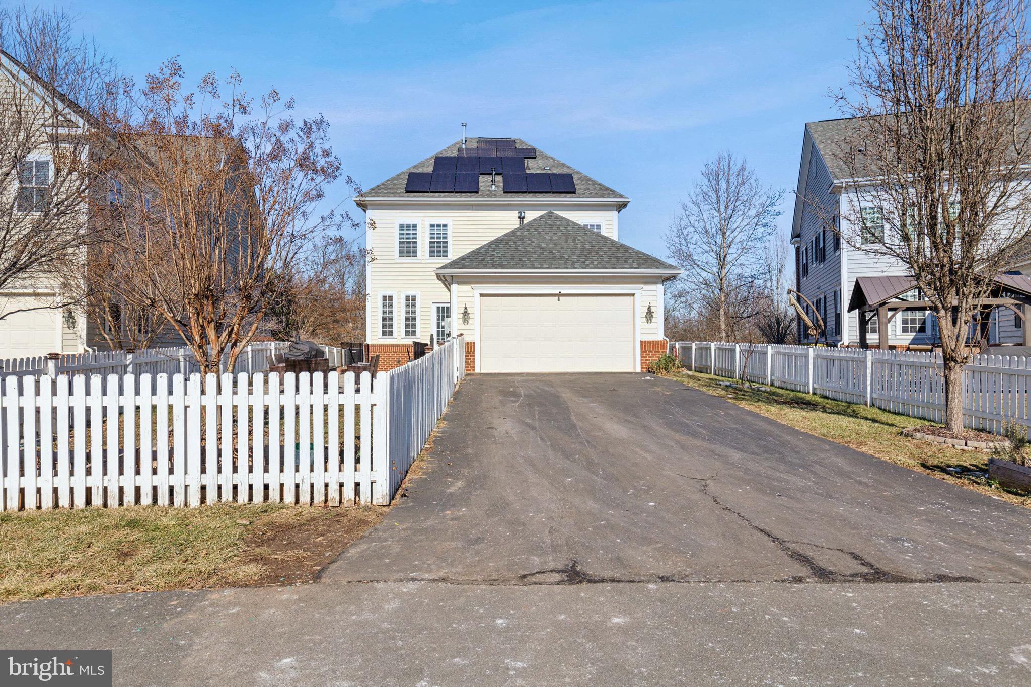 NEW BRISTOW VILLAGE - Residential