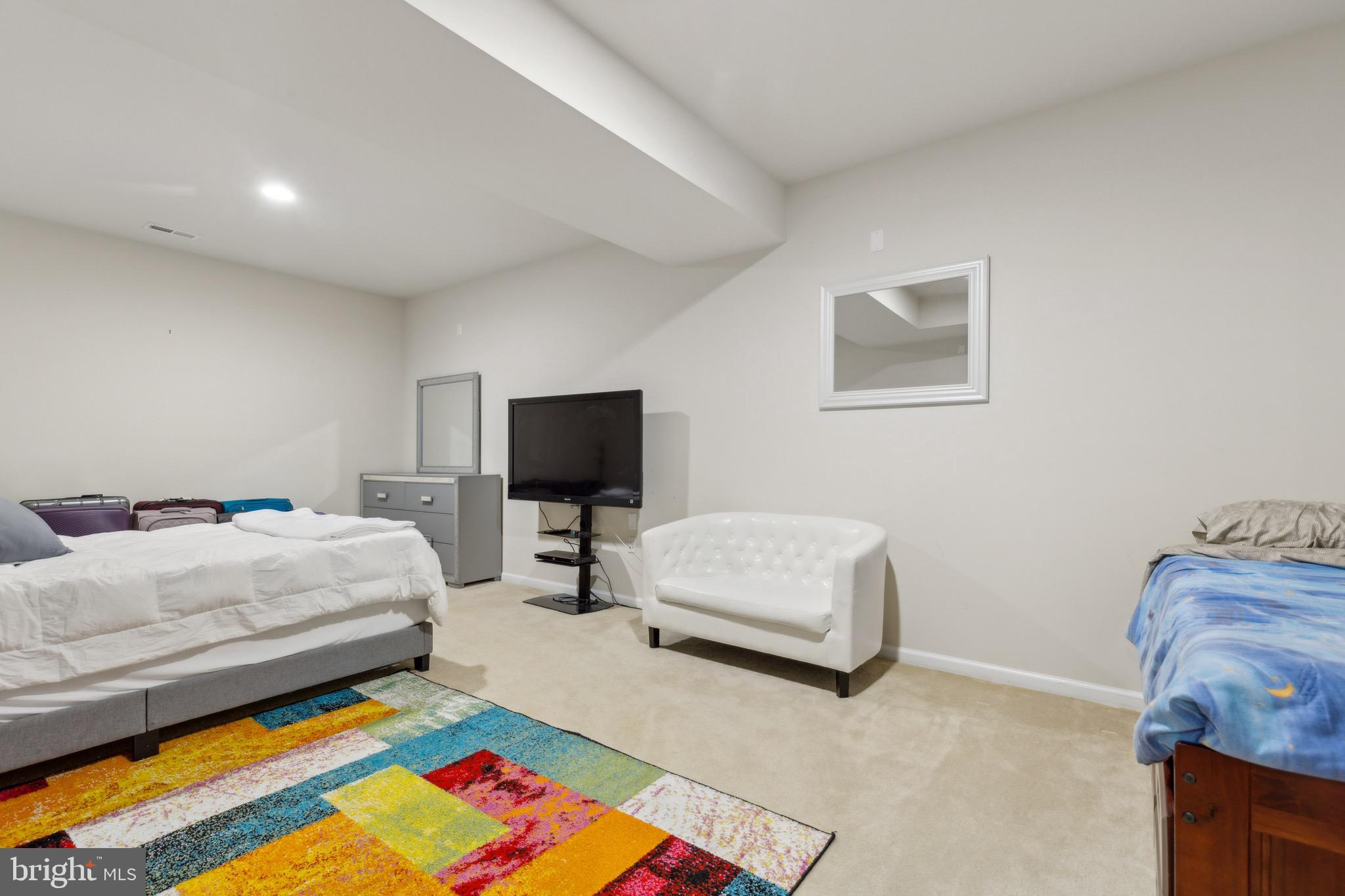 NEW BRISTOW VILLAGE - Residential