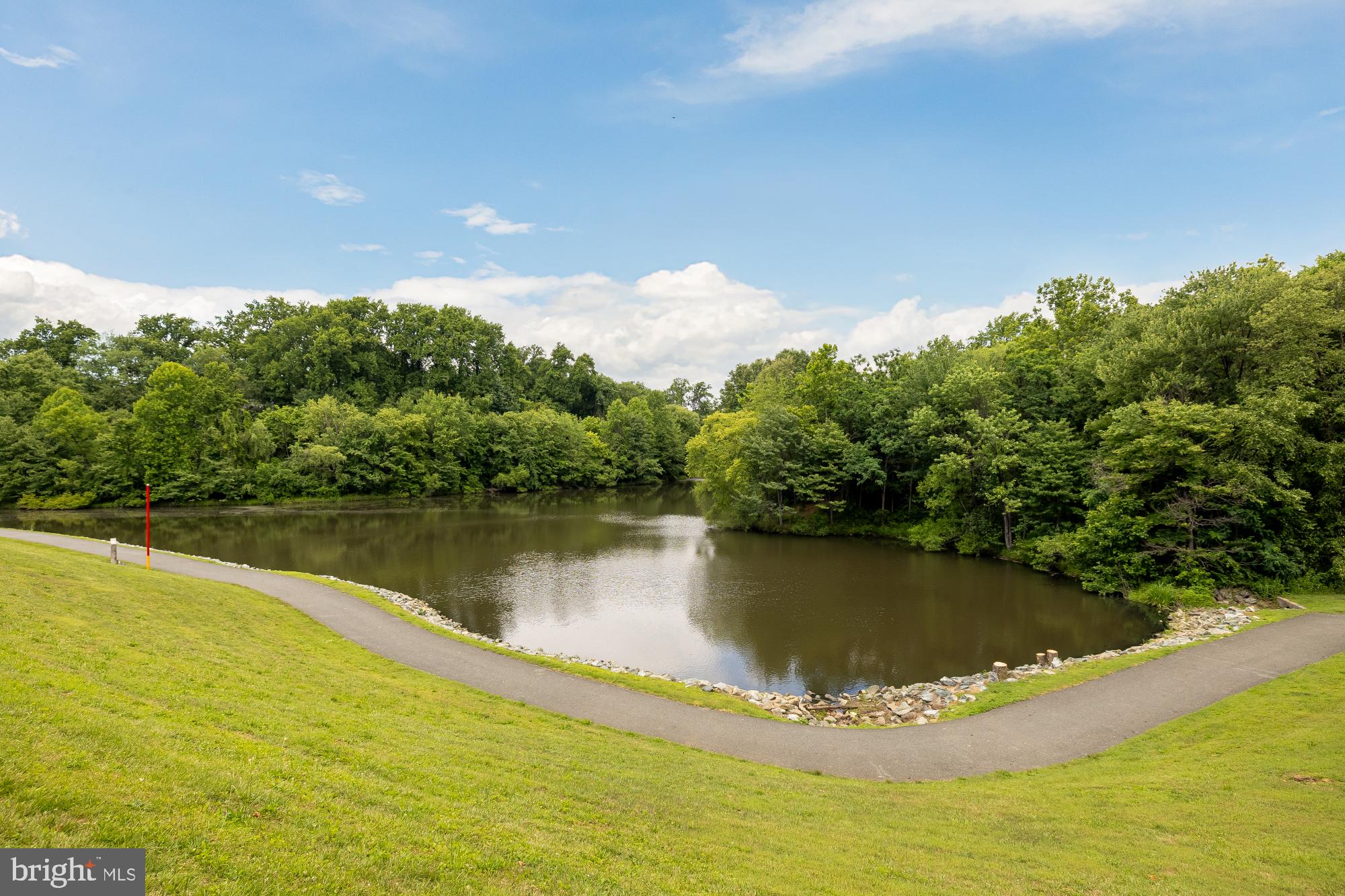 LAKELANDS - Residential