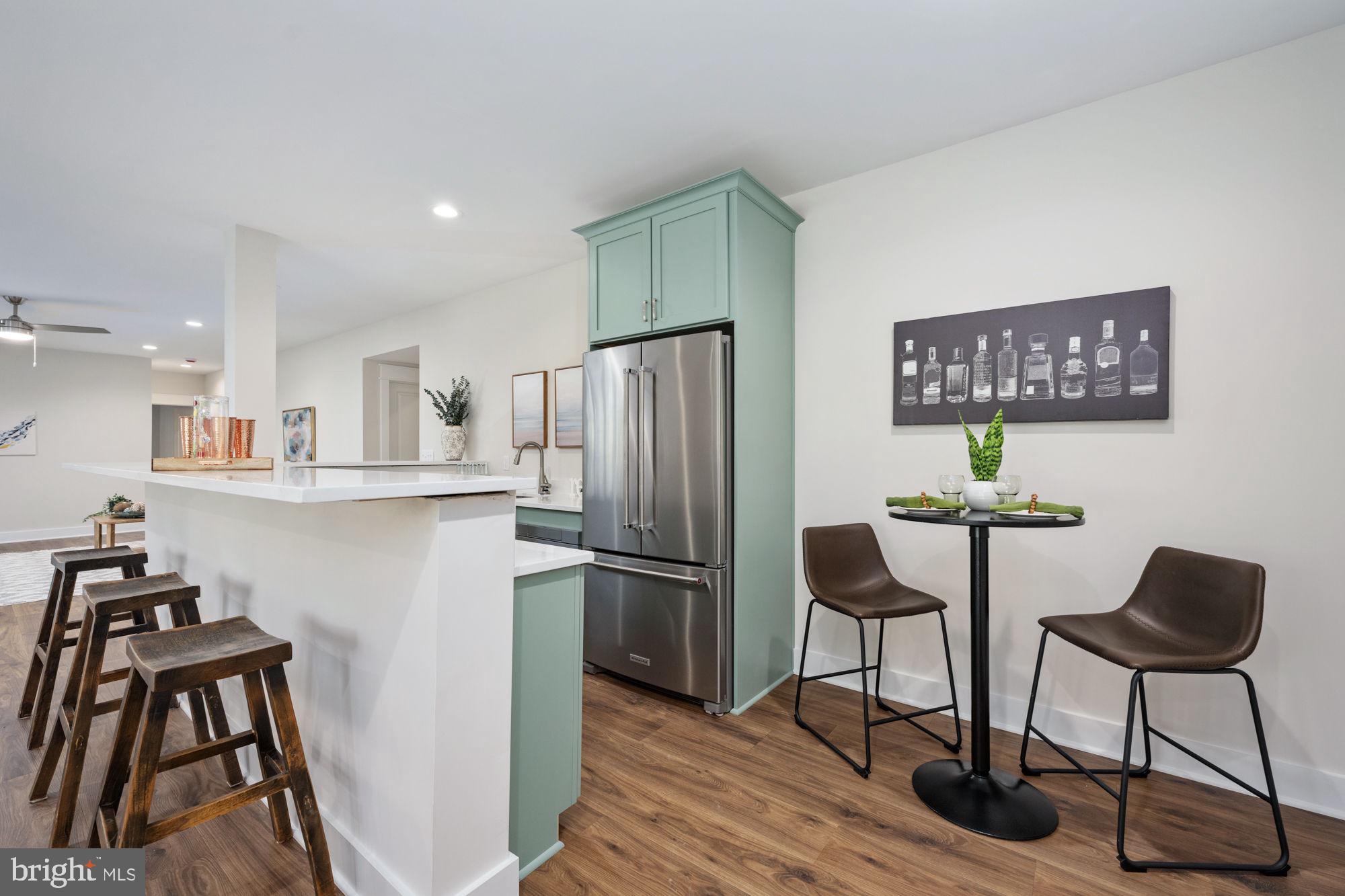 WATER EDGE ESTATES - Residential