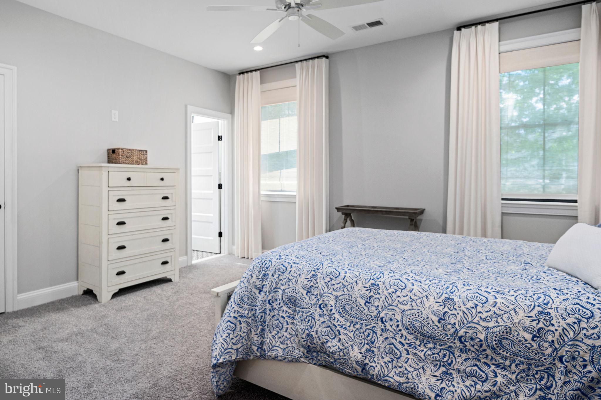 WATER EDGE ESTATES - Residential