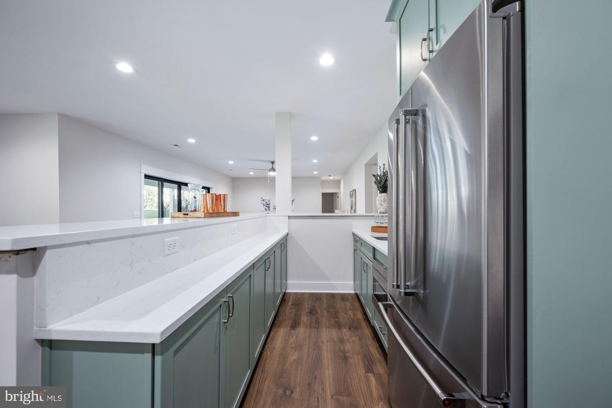 WATER EDGE ESTATES - Residential