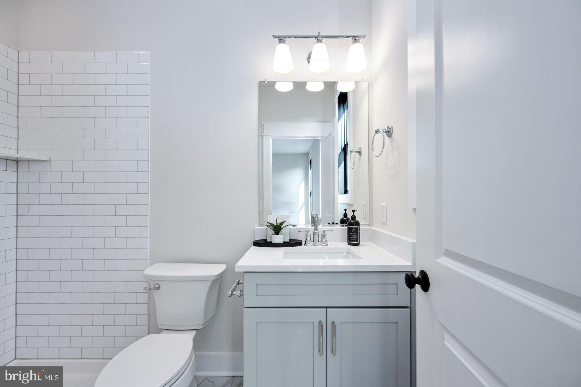 WATER EDGE ESTATES - Residential