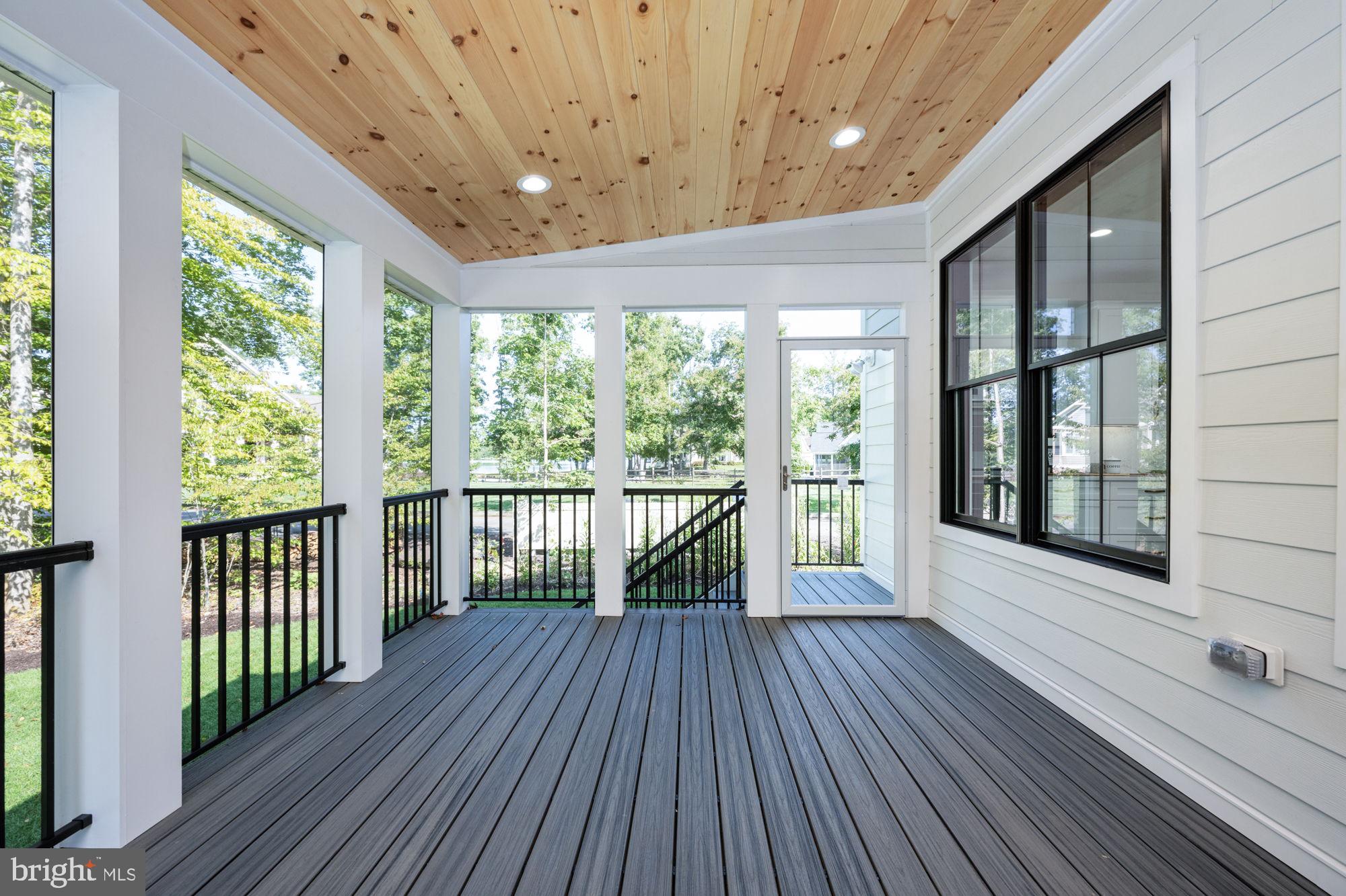 WATER EDGE ESTATES - Residential