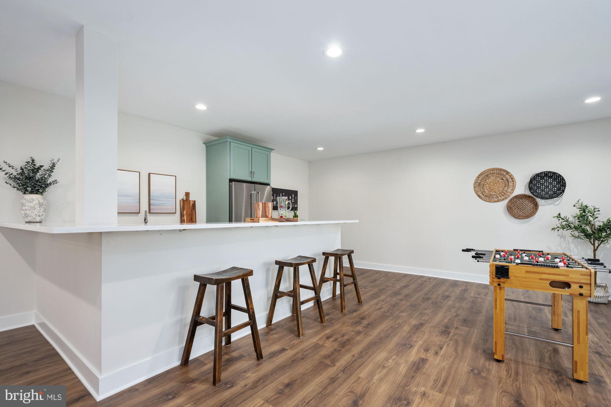 WATER EDGE ESTATES - Residential