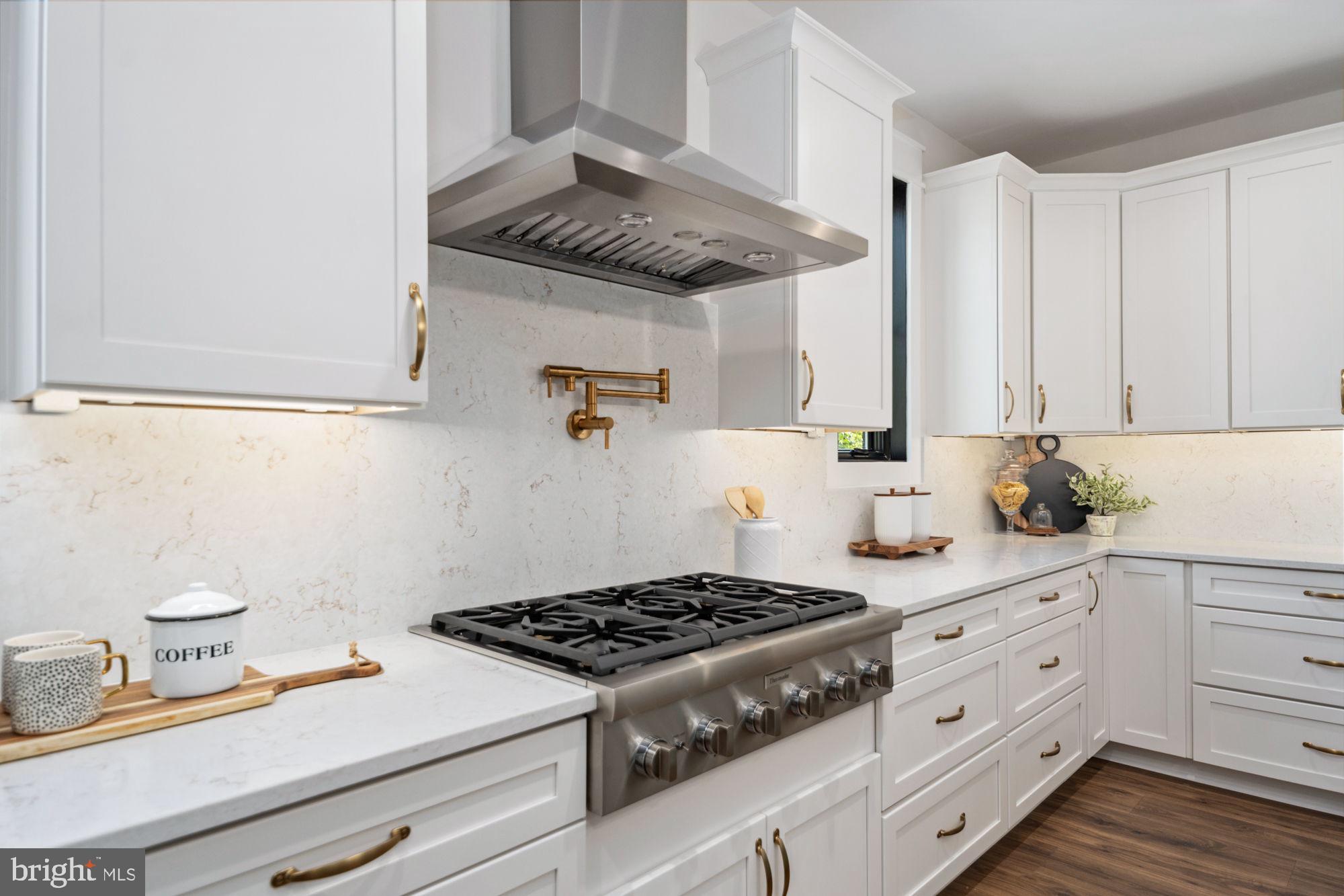 WATER EDGE ESTATES - Residential