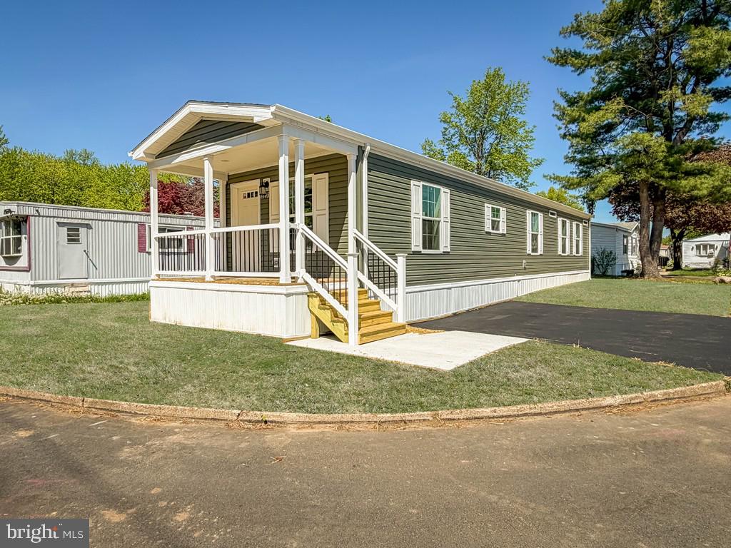 PENNWOOD CROSSING - Residential