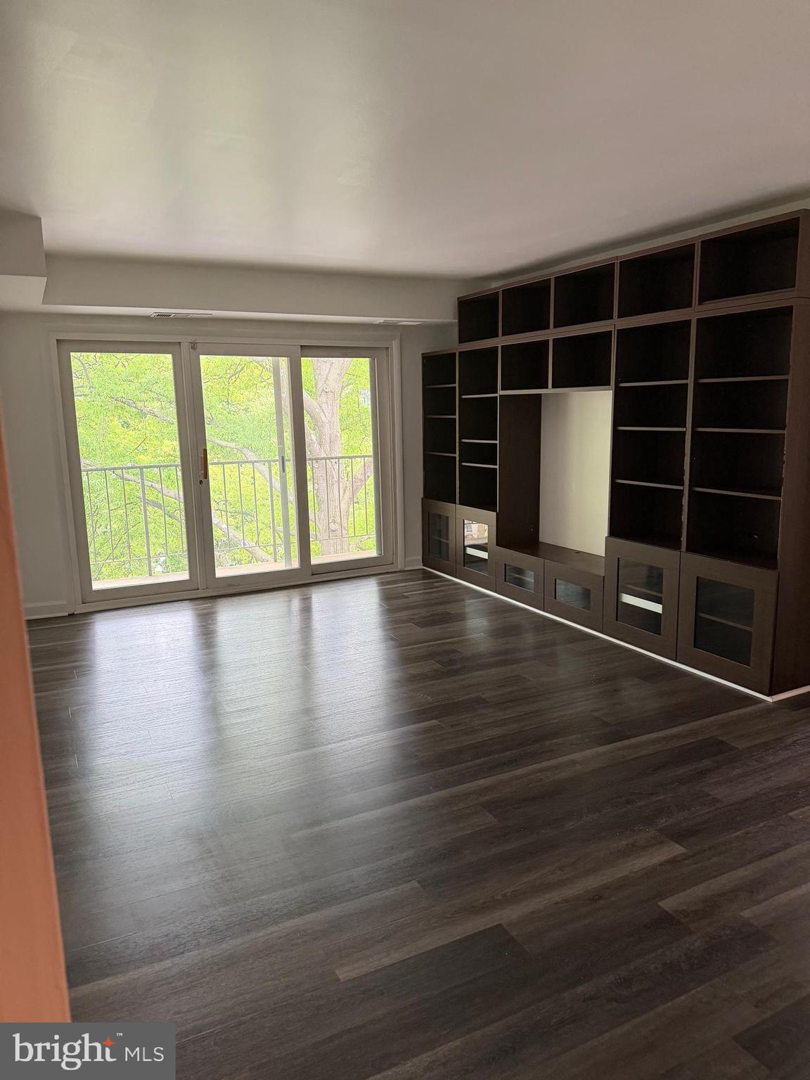 WALNUT GROVE - Residential
