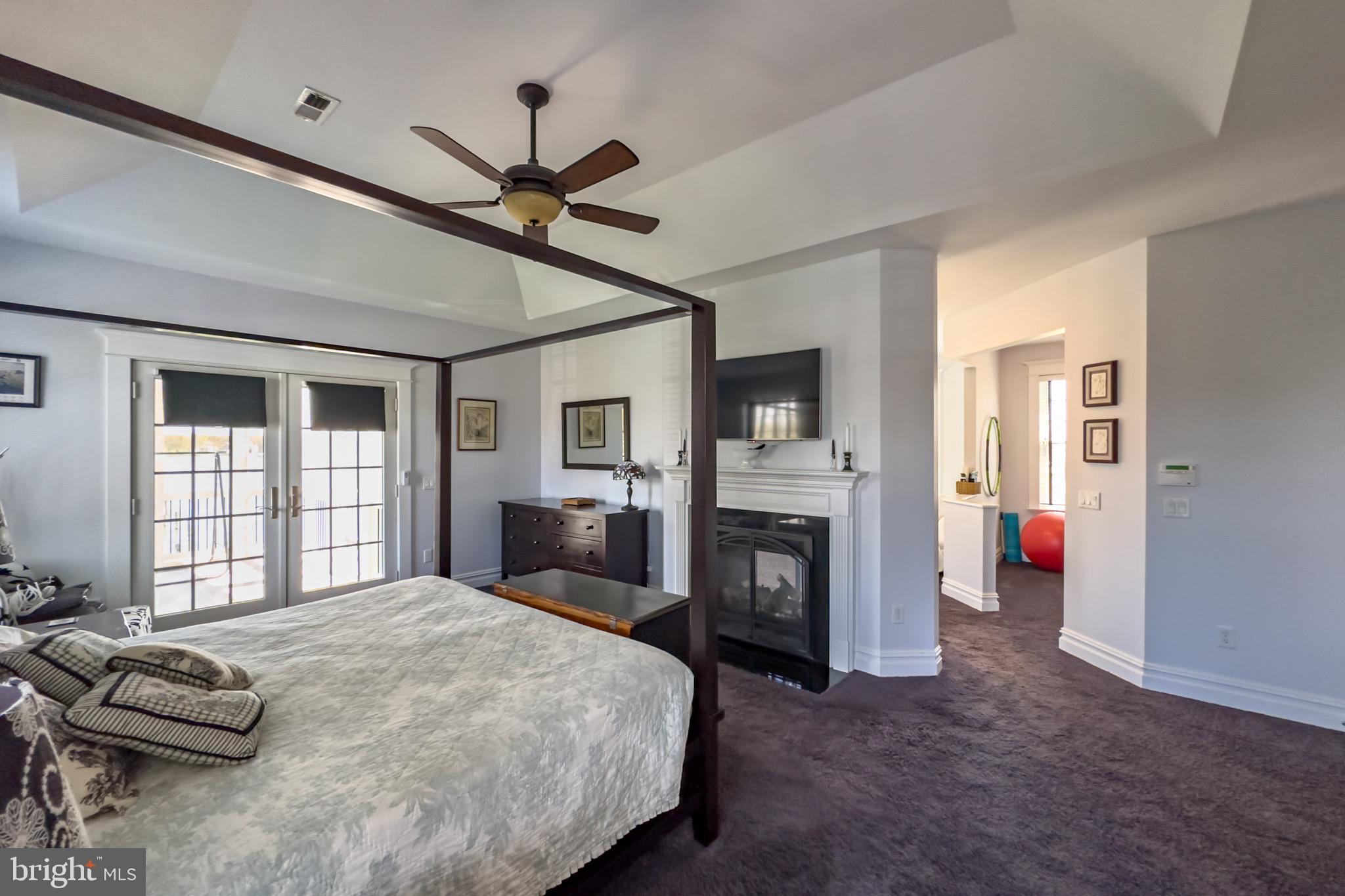 BOWLEYS QUARTERS - Residential
