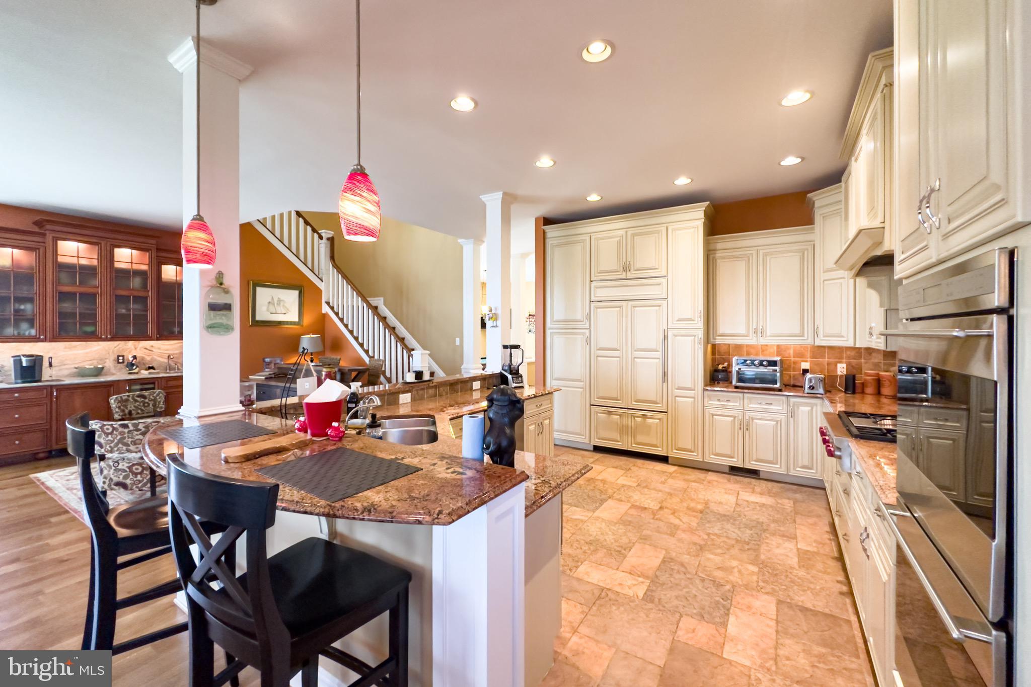 BOWLEYS QUARTERS - Residential