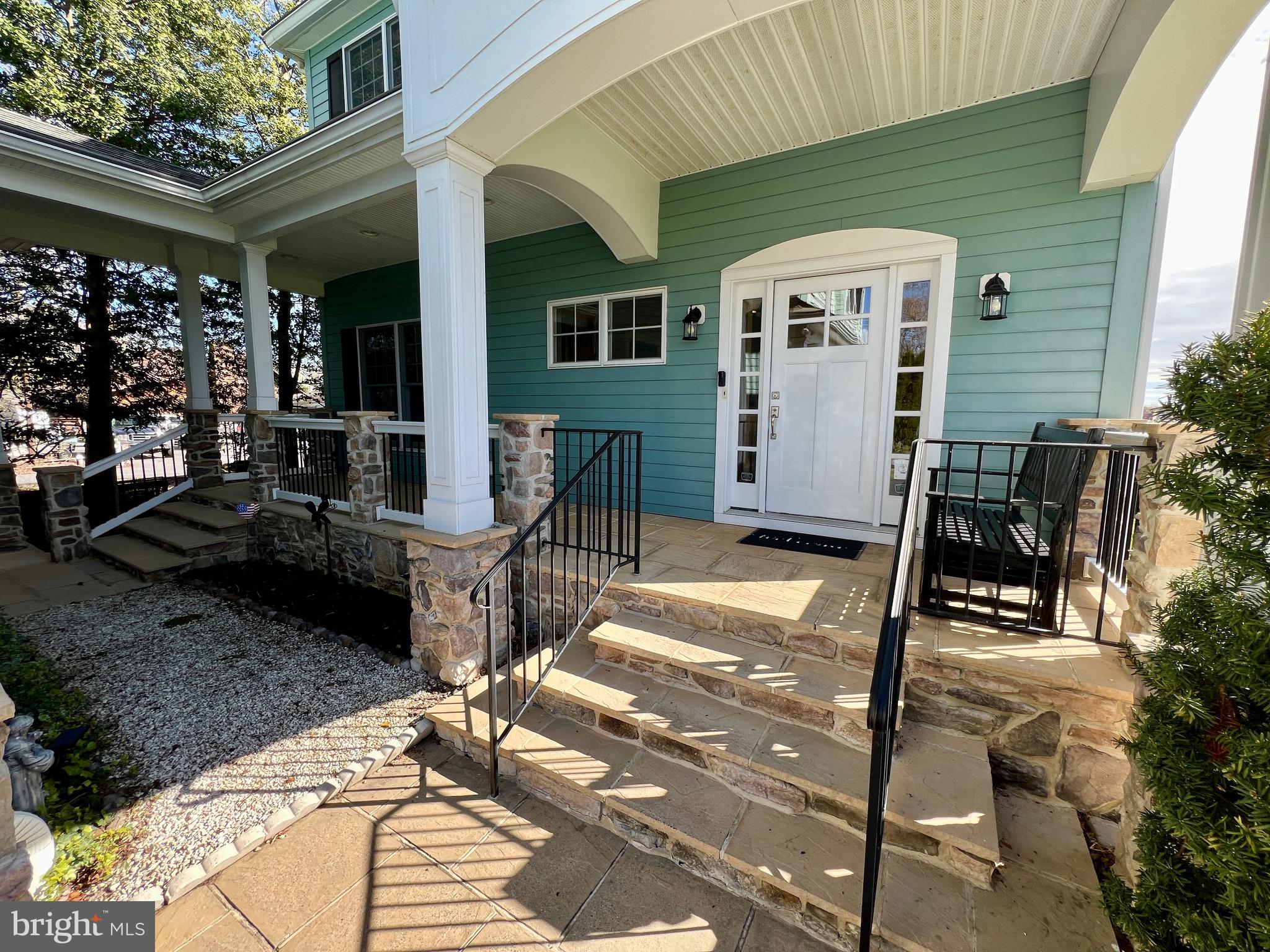 BOWLEYS QUARTERS - Residential