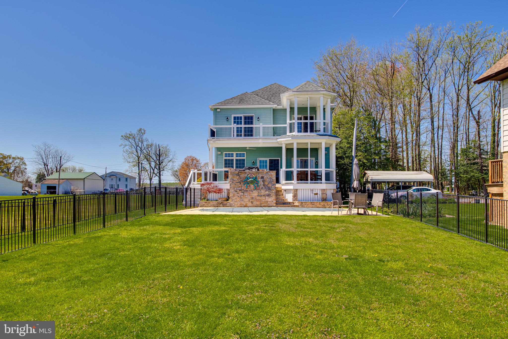 BOWLEYS QUARTERS - Residential