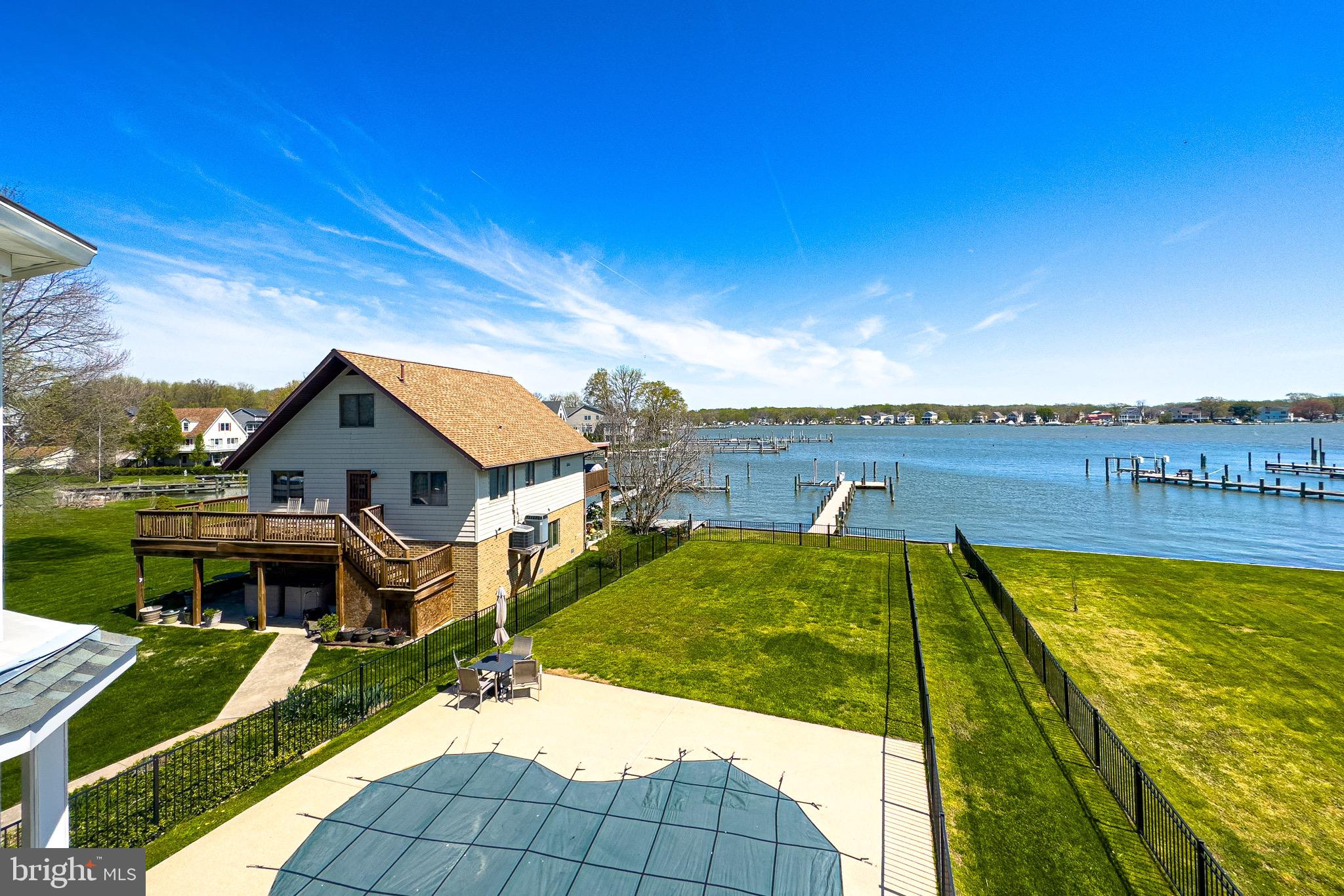 BOWLEYS QUARTERS - Residential
