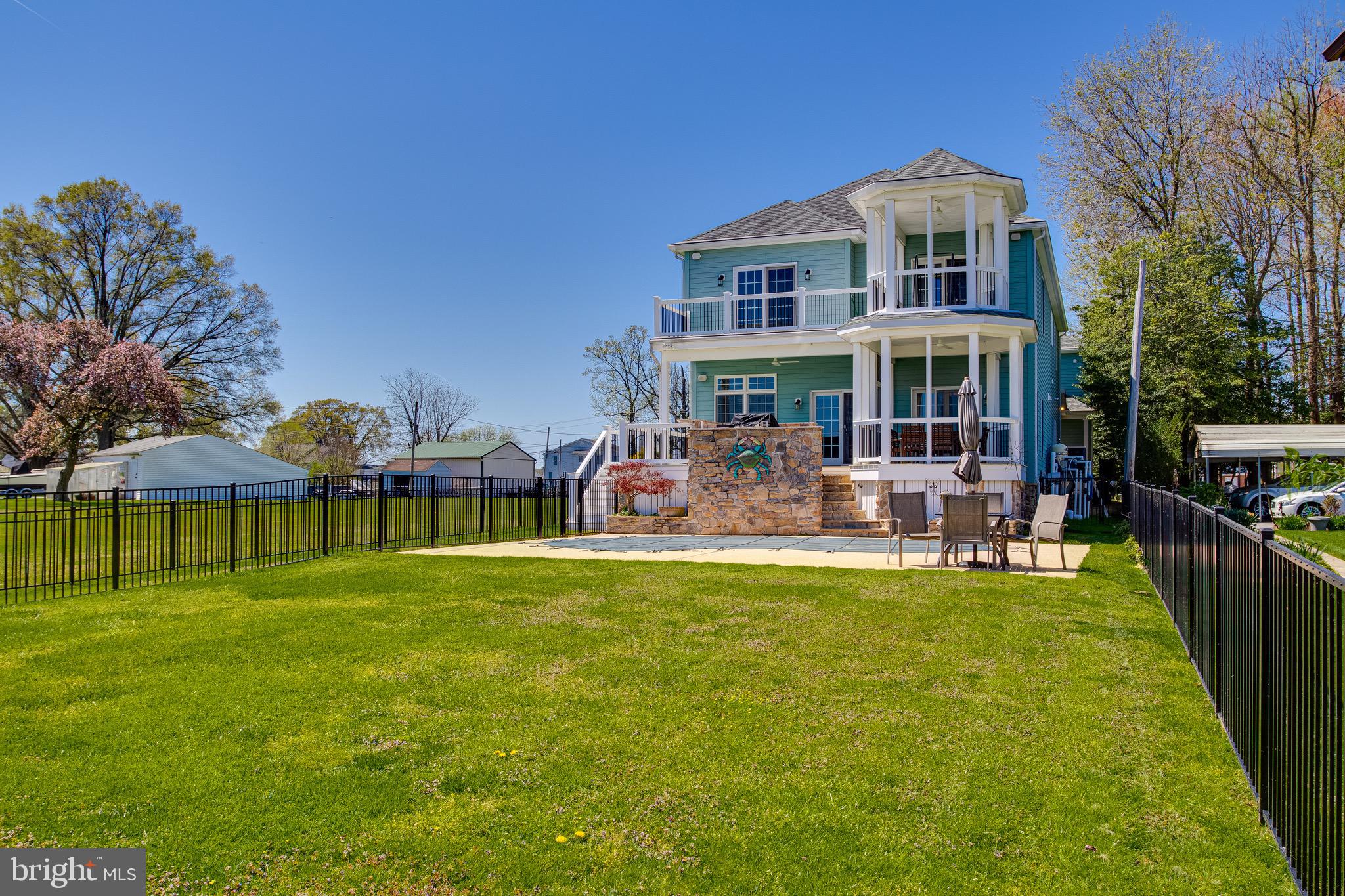 BOWLEYS QUARTERS - Residential