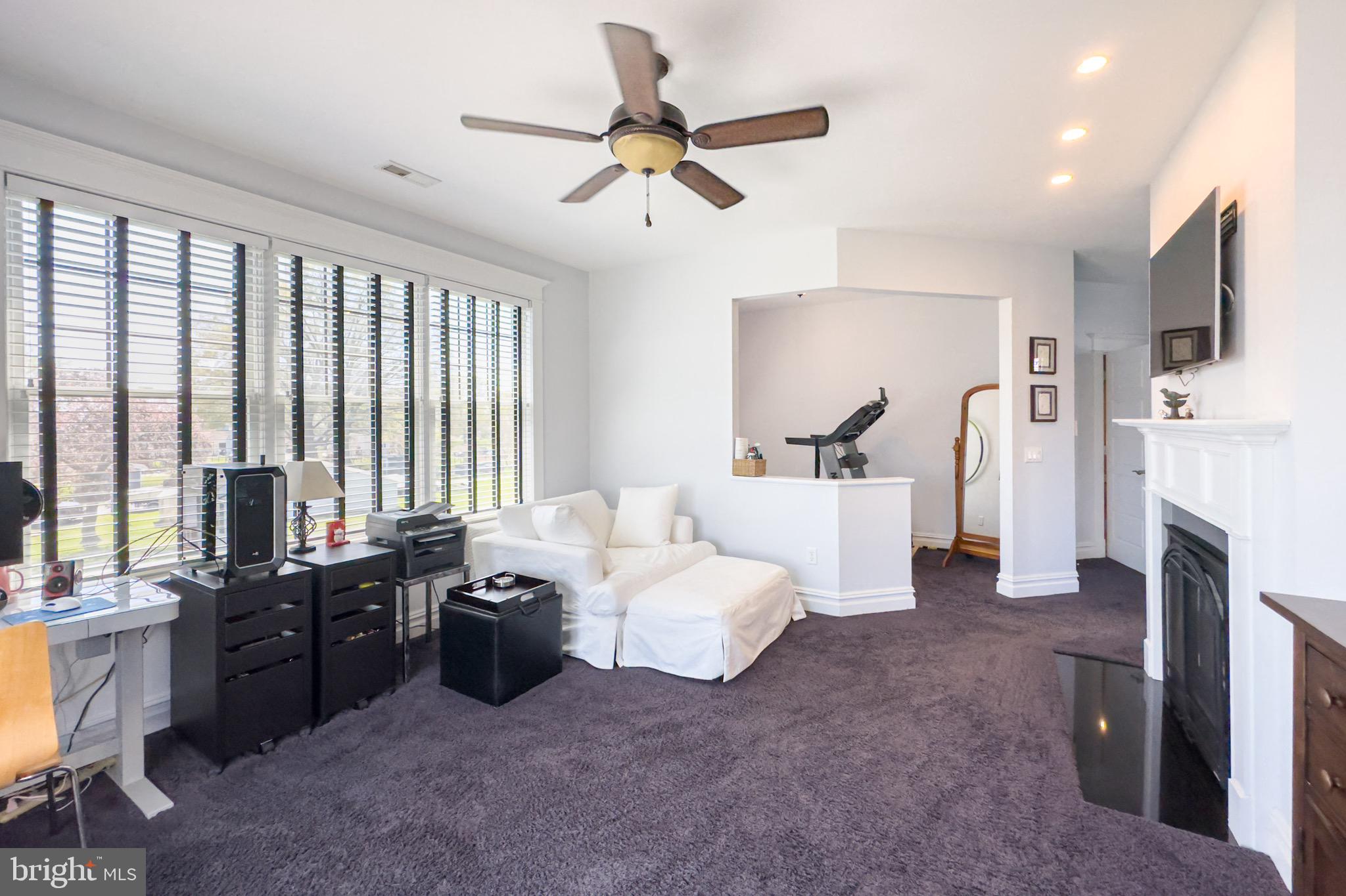 BOWLEYS QUARTERS - Residential