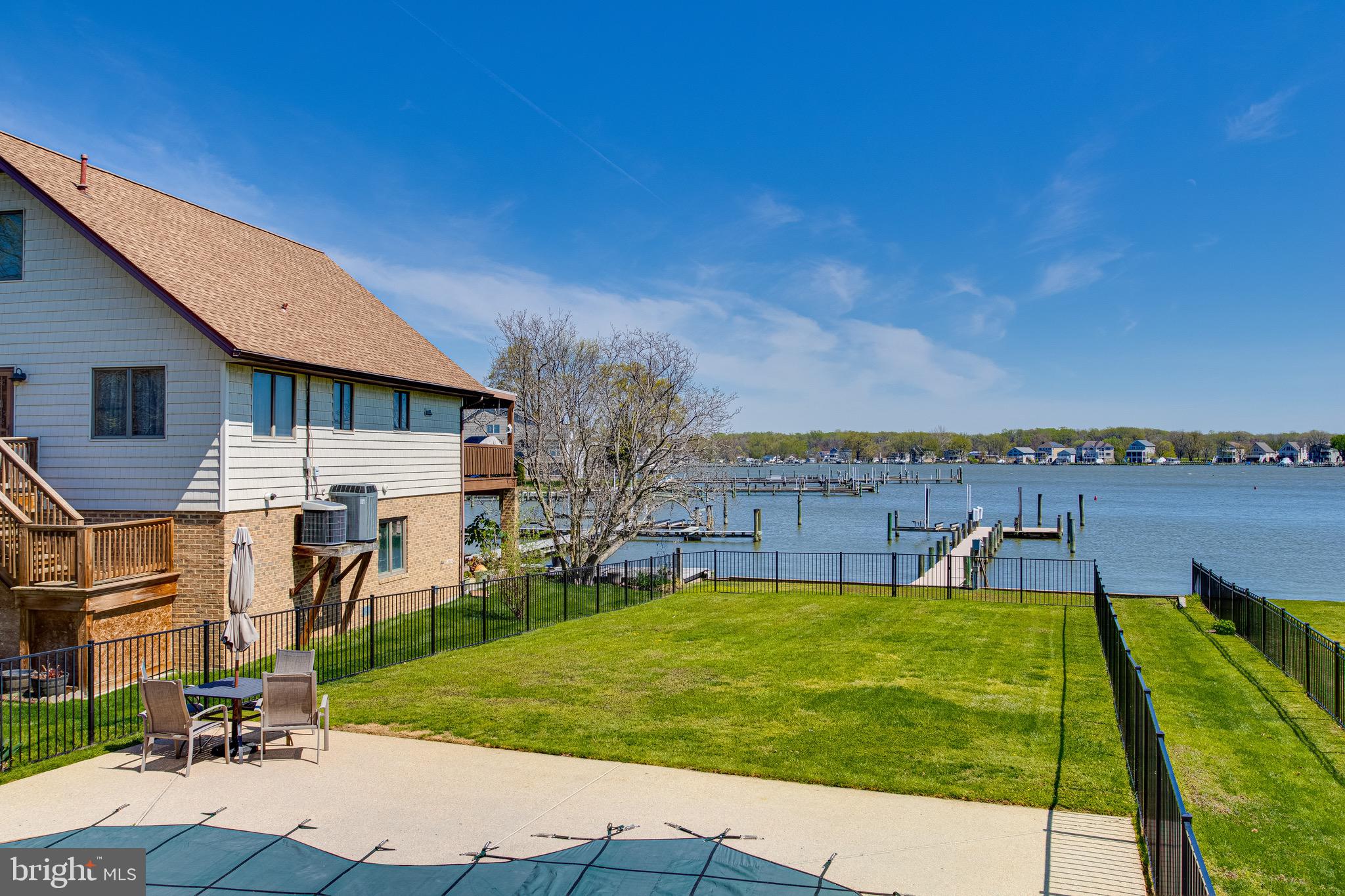 BOWLEYS QUARTERS - Residential