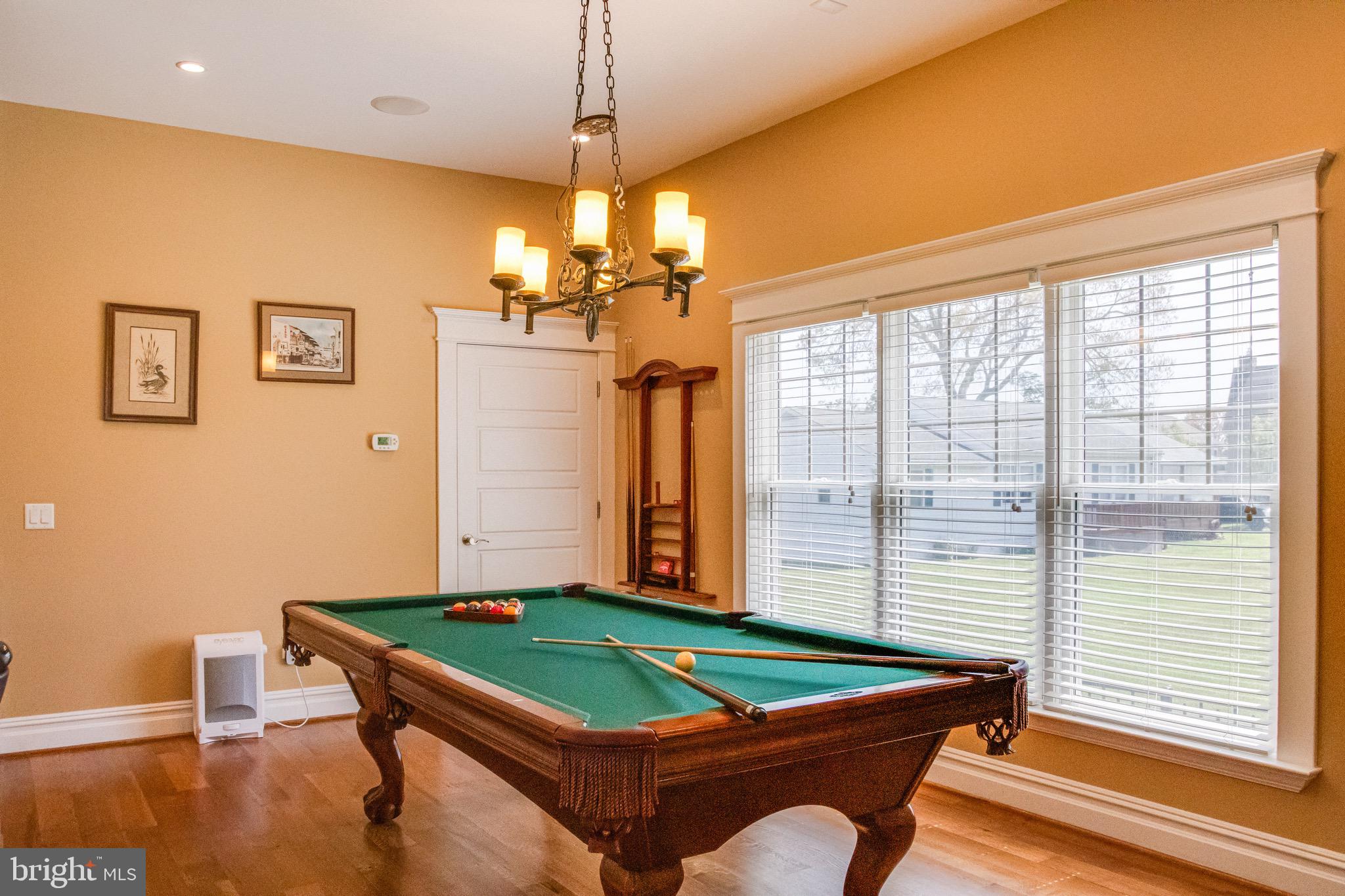 BOWLEYS QUARTERS - Residential